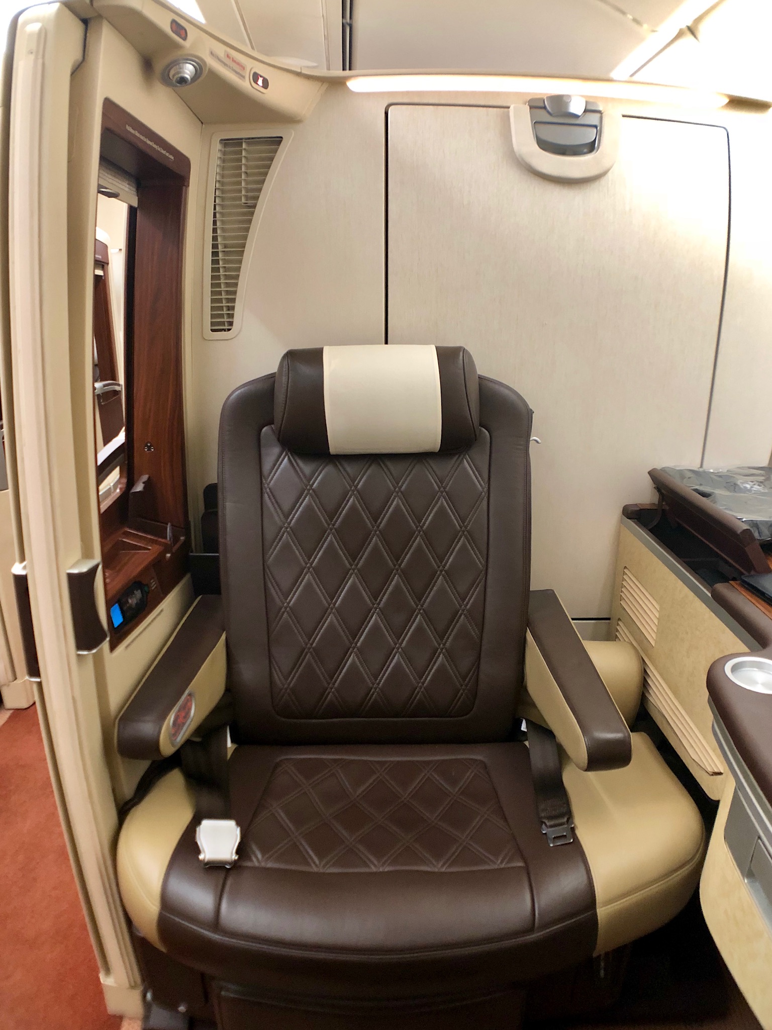 Singapore Airlines First Class Suites JFK to Frankfurt - Seat 2A