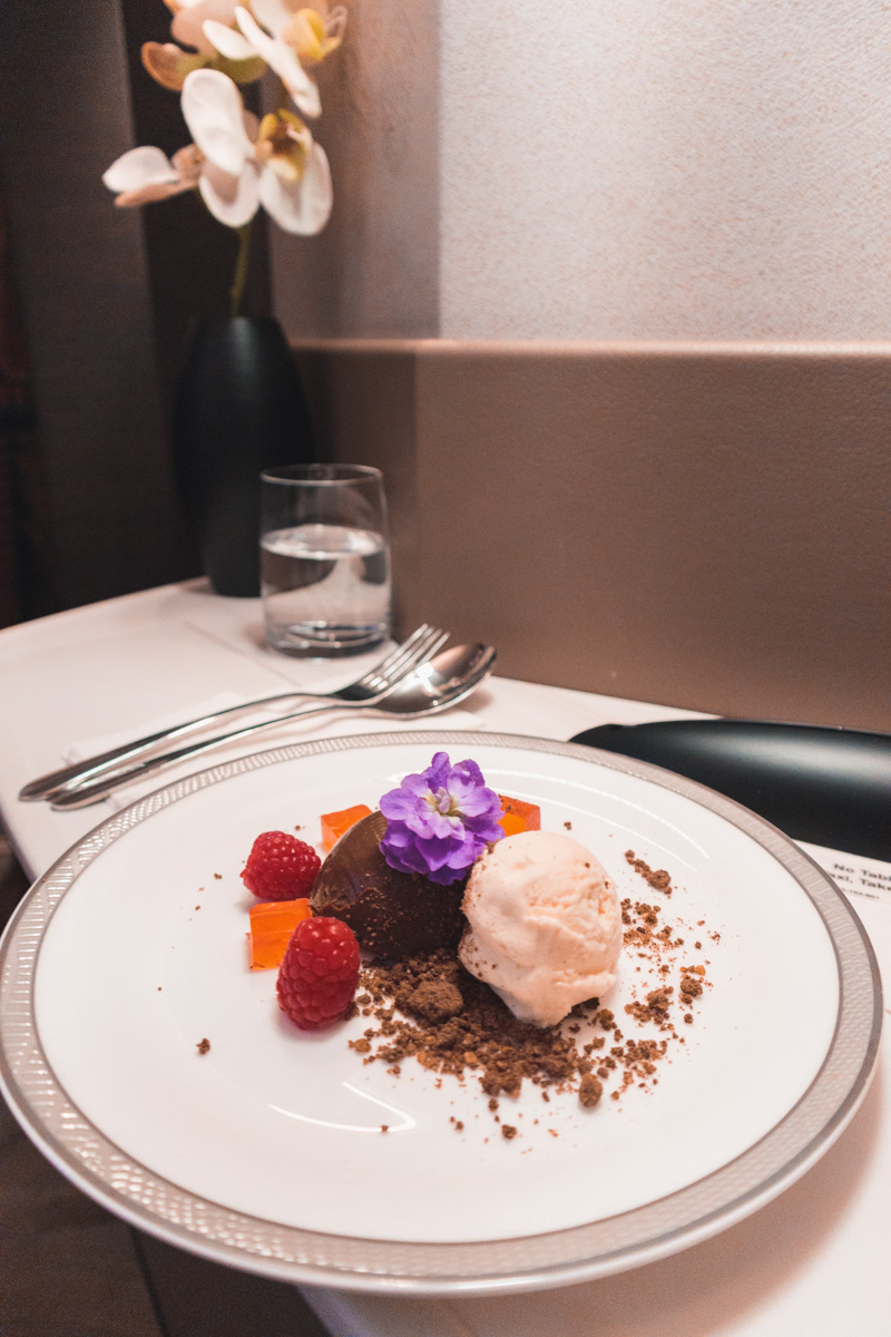 Singapore Airlines new A380 First Suite Dessert