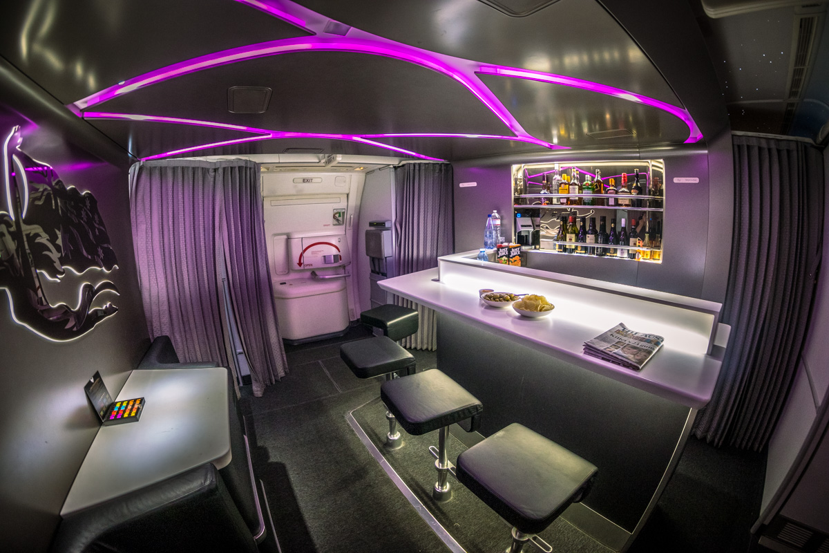 Virgin Australia 777 the business Bar