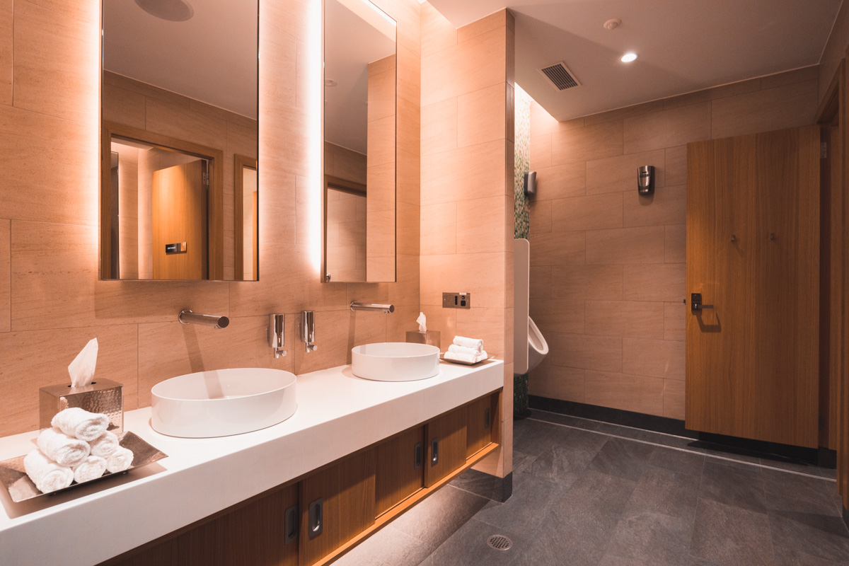 Etihad Lounge Sydney Bathroom