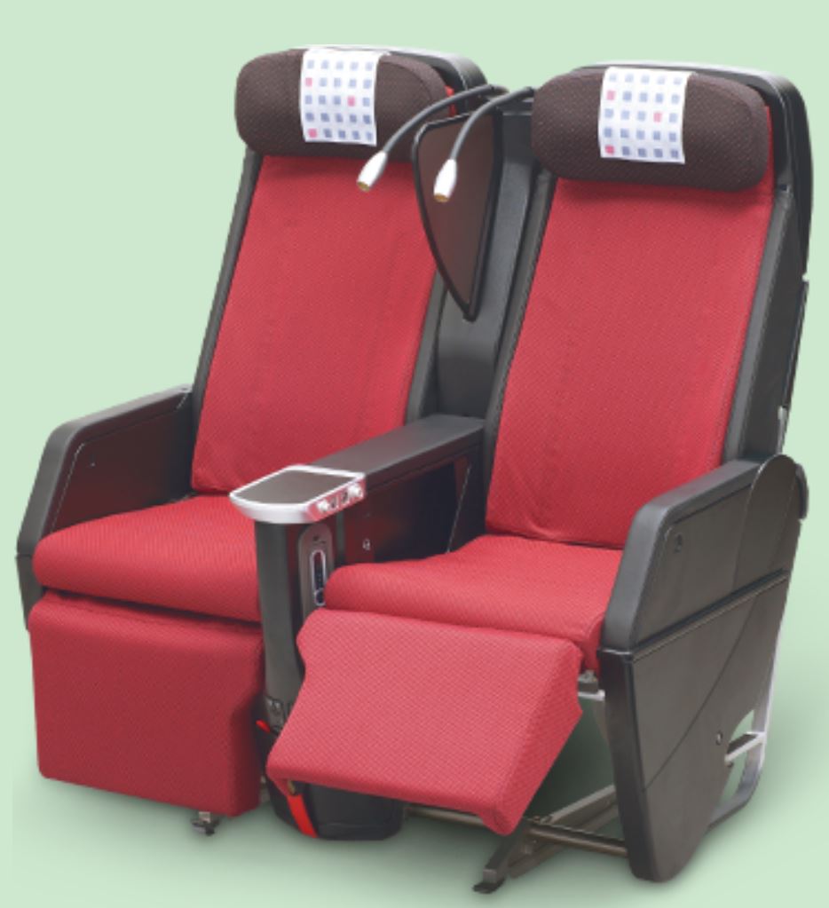 JAL Premium Economy 787-900 E92