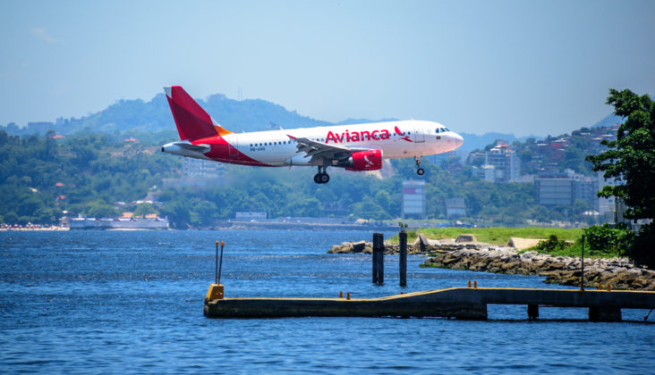 Avianca Plane Landing
