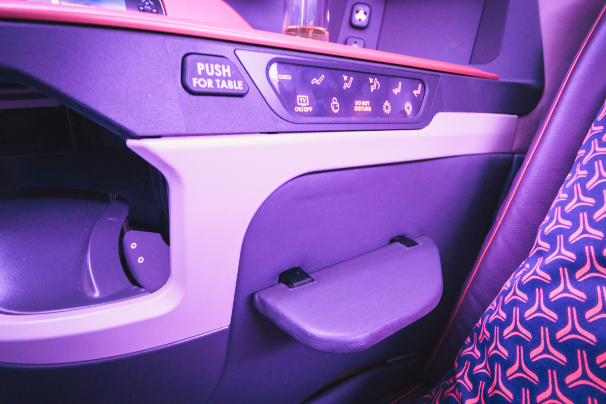 Singapore Airlines Airbus New A380 Business Class Storage