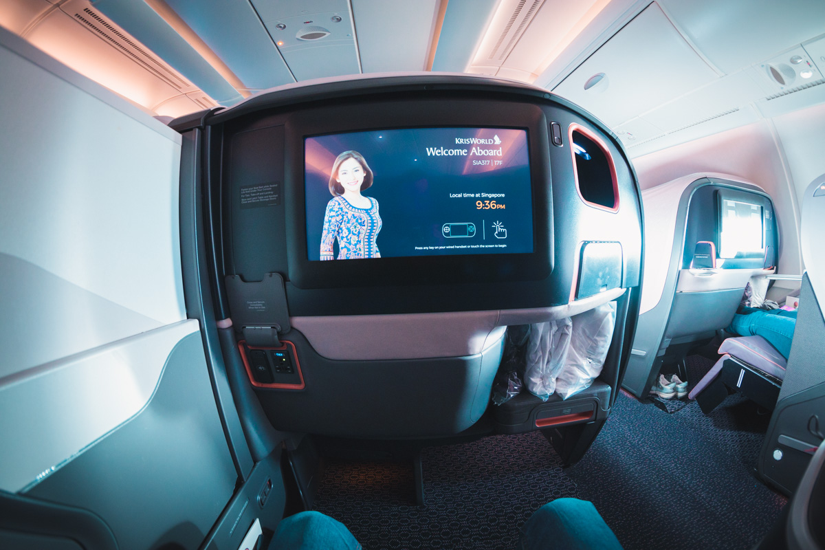 Singapore Airlines Airbus New A380 Business Class Middle Seat