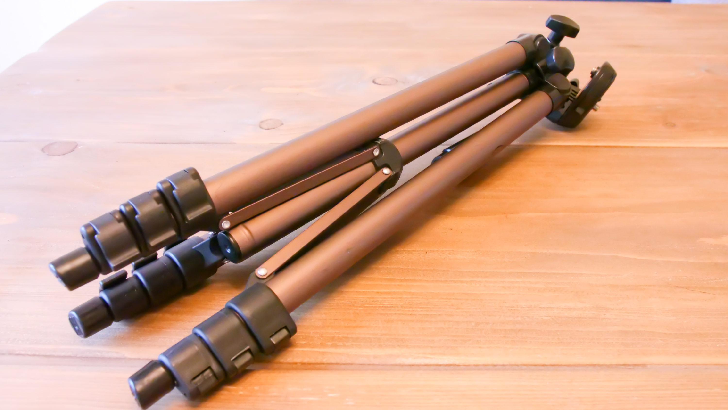 Travel tripod size and weight
