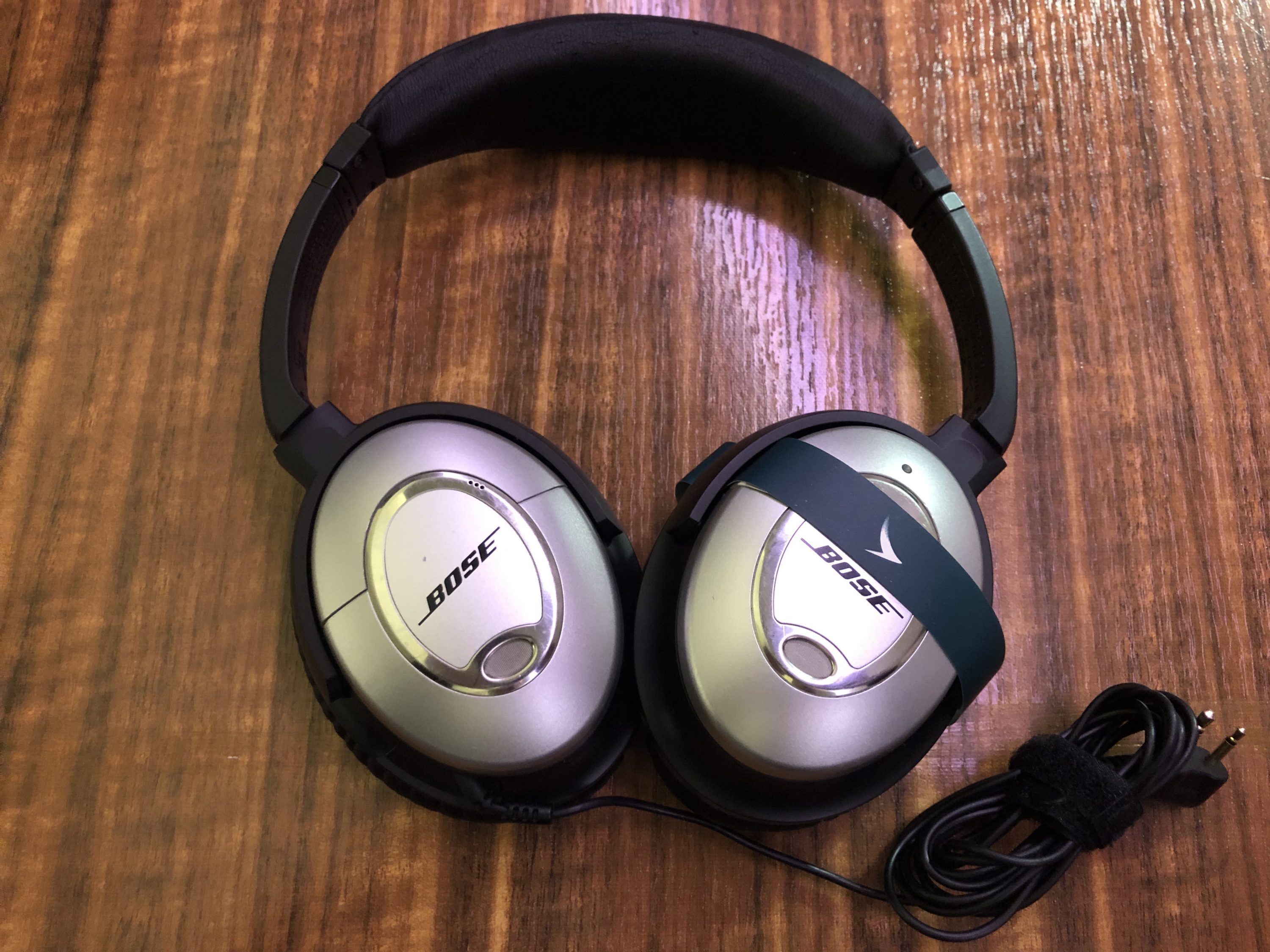 Cathay Pacific 777 first class headphones