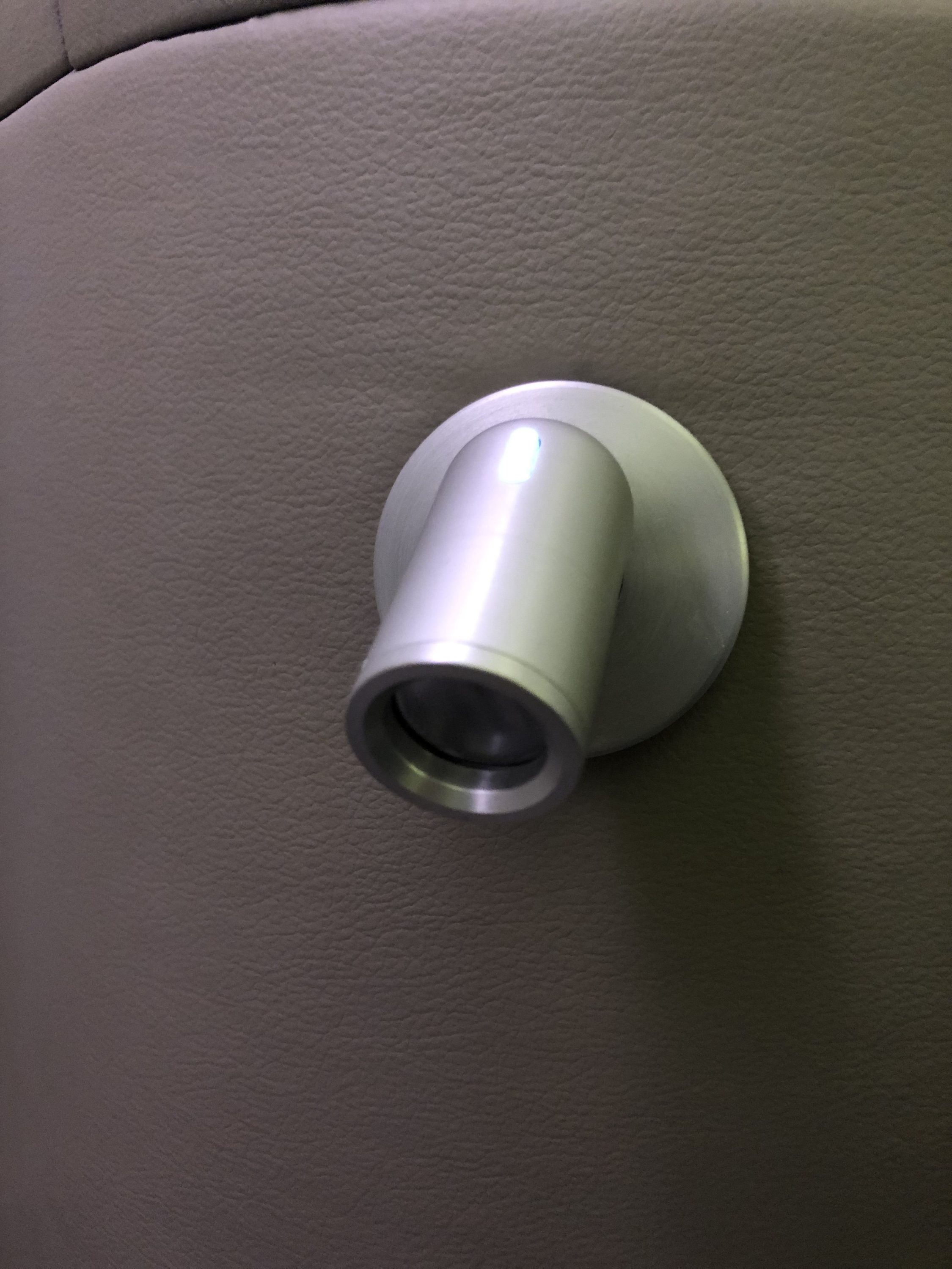 Cathay Pacific 777 first class seat lamp 2
