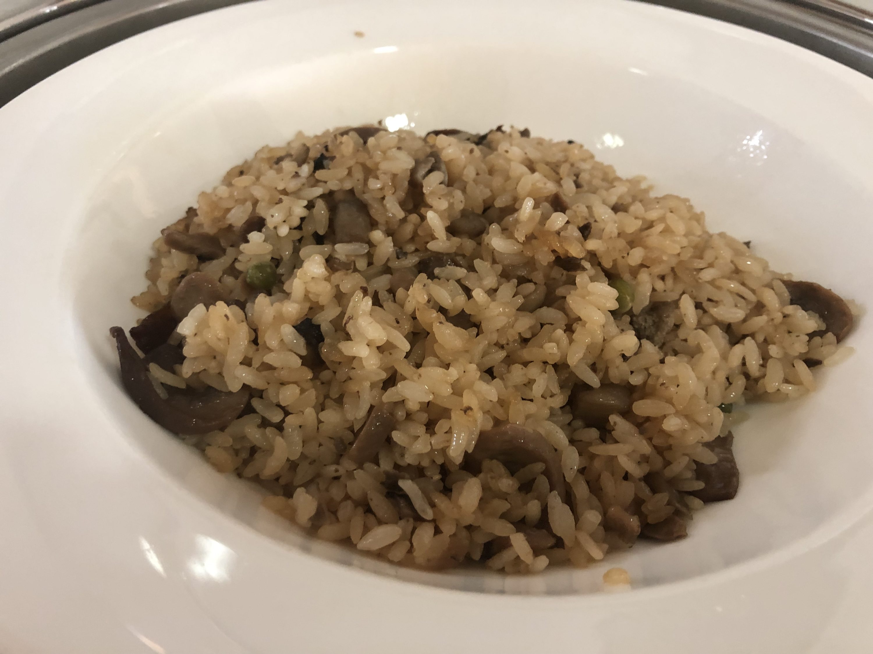 Korean Air business class lounge fried rice 2