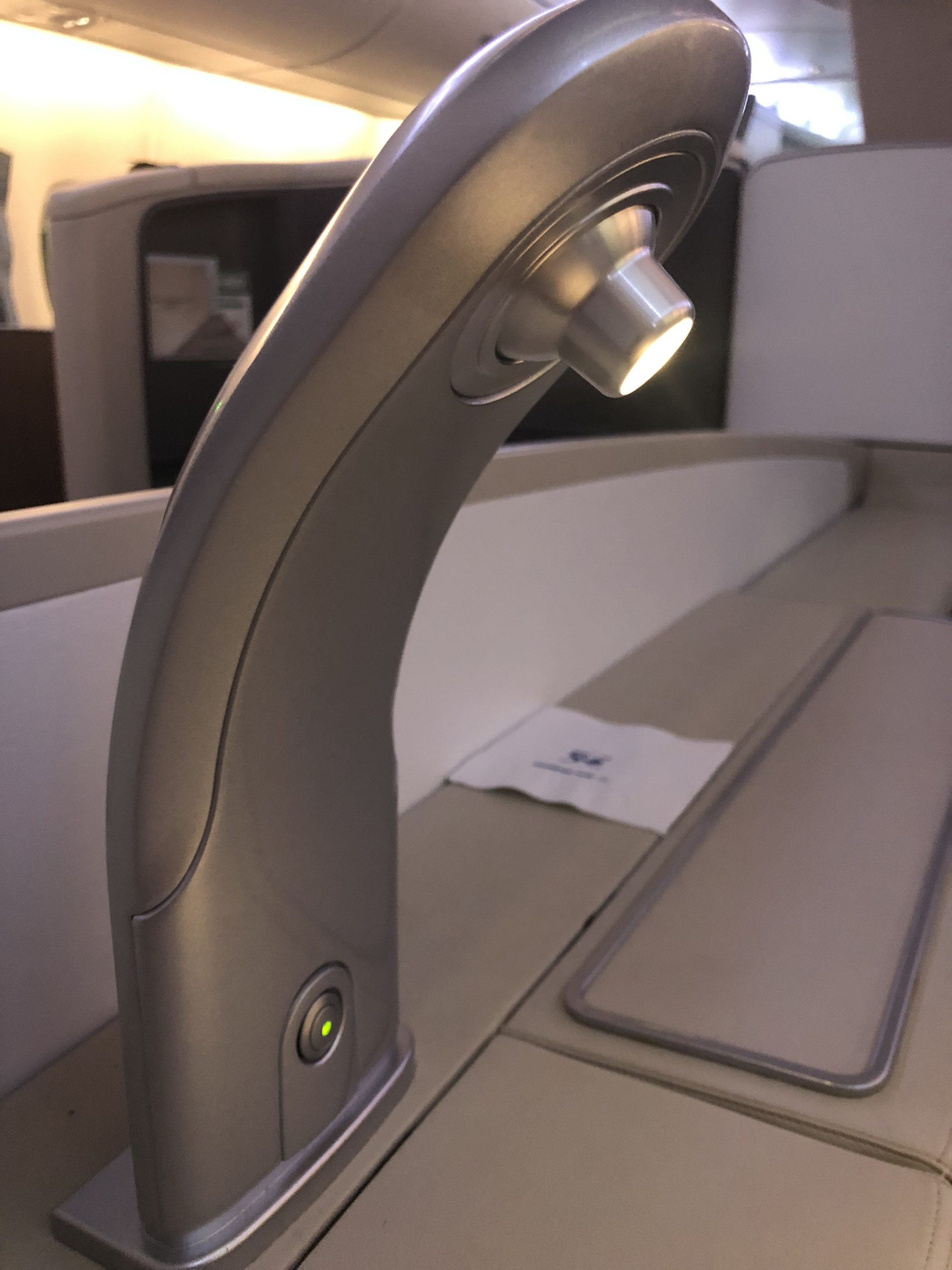 Korean Air first class seat lamp 2