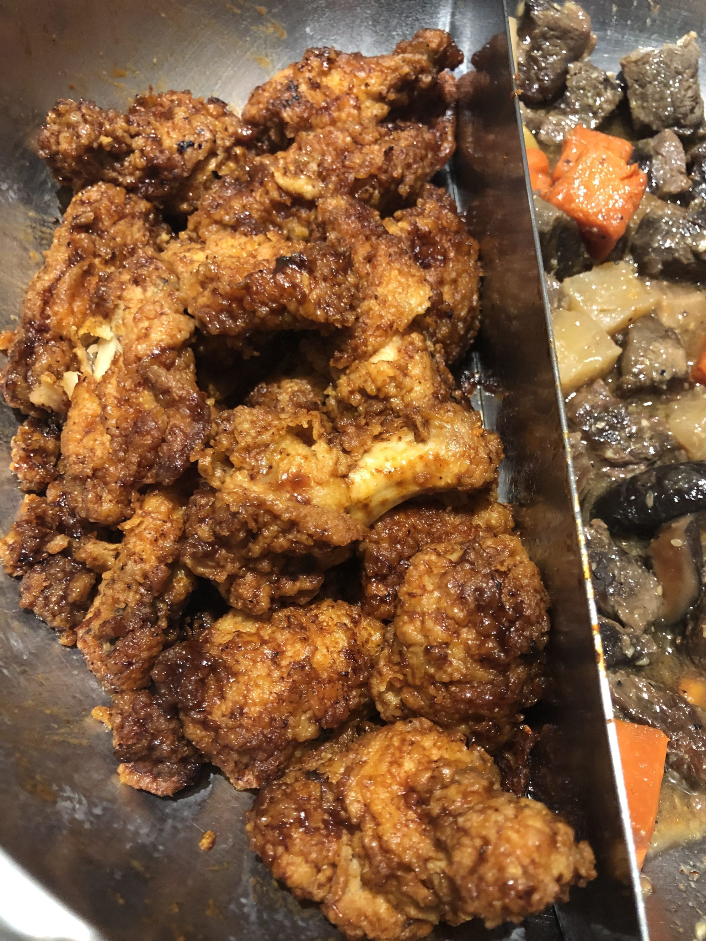 Korean Air lounge LAX chicken wings
