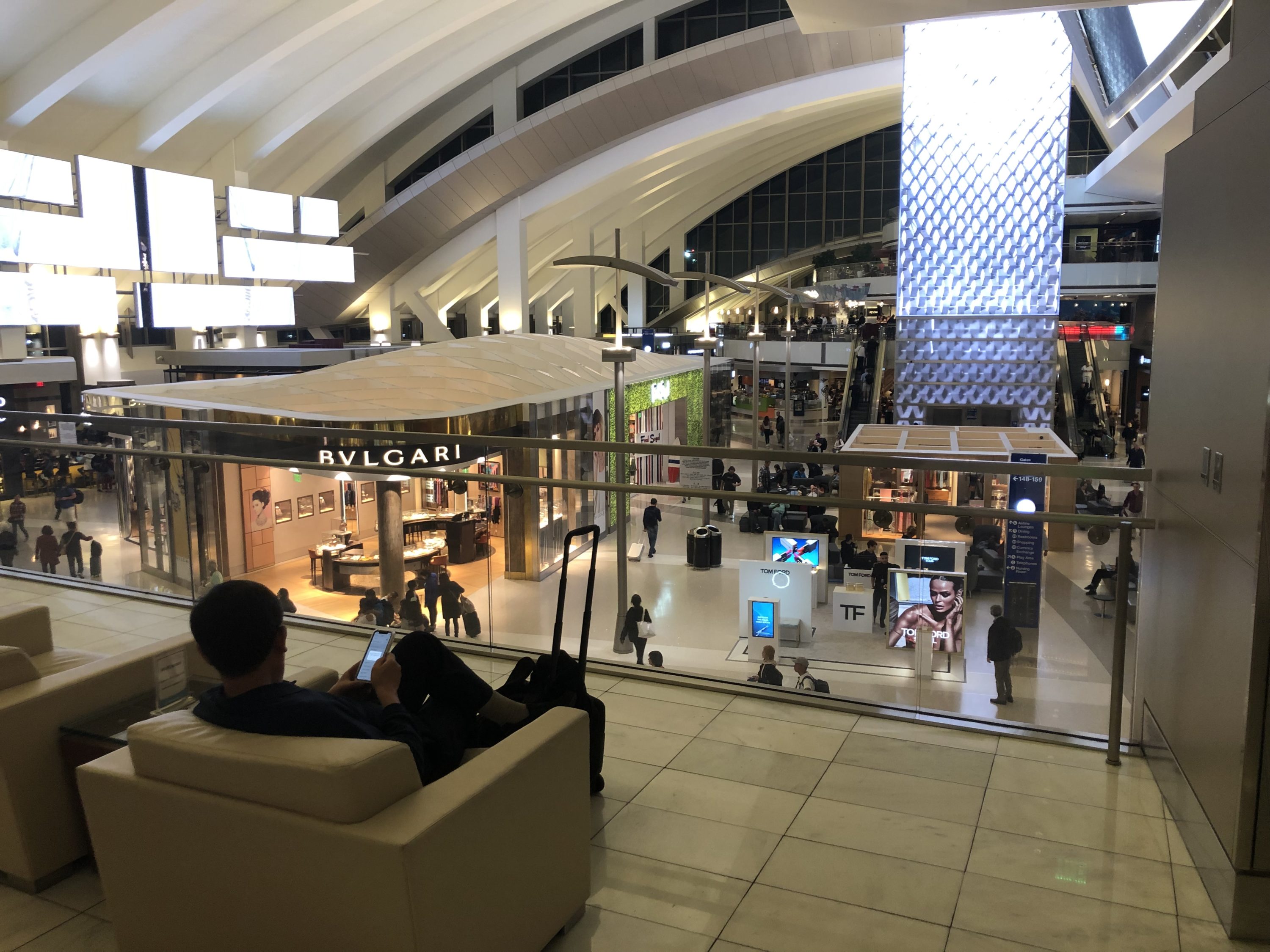 Korean Air lounge LAX seating area 1