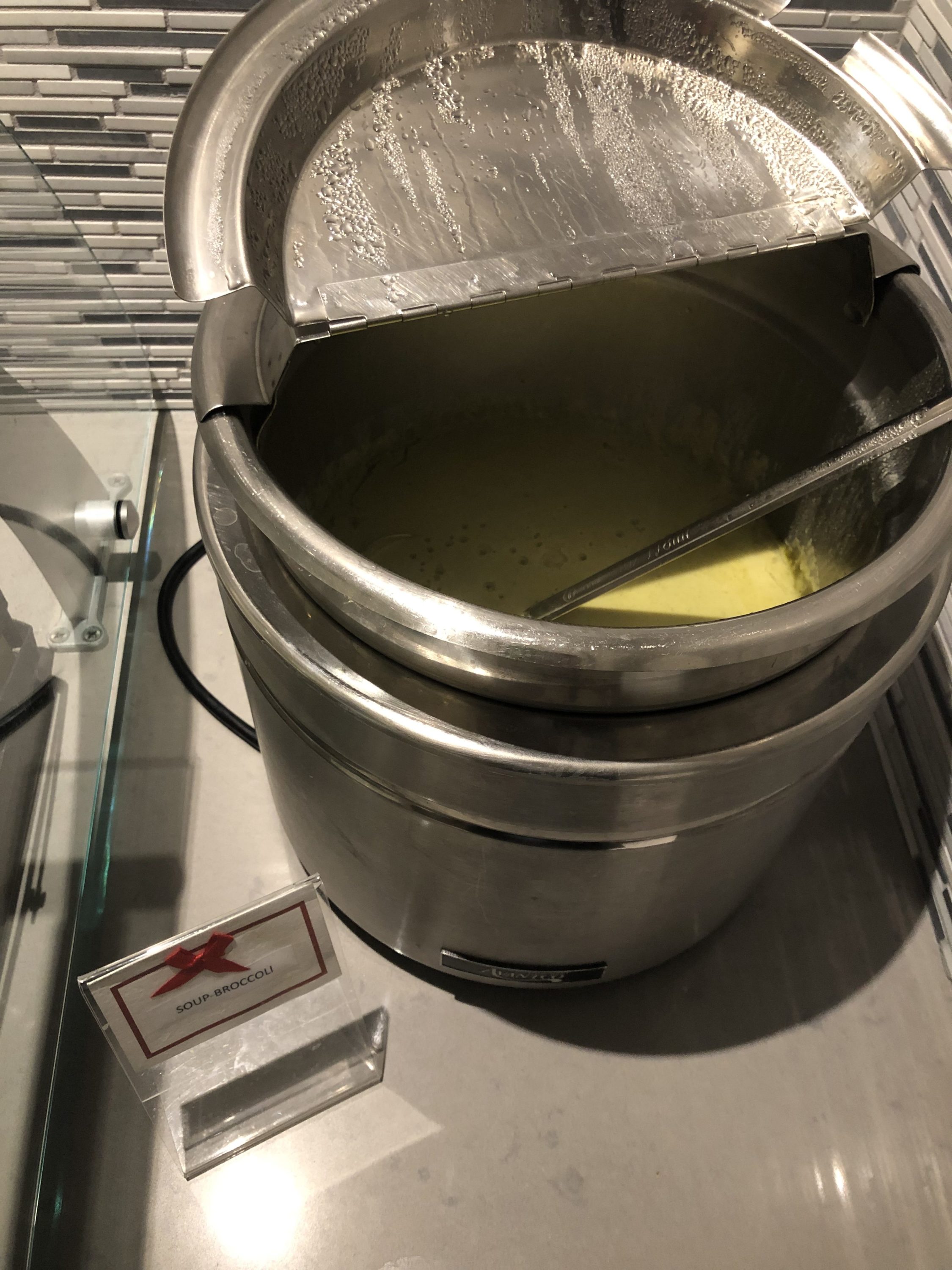 Korean Air lounge LAX soup
