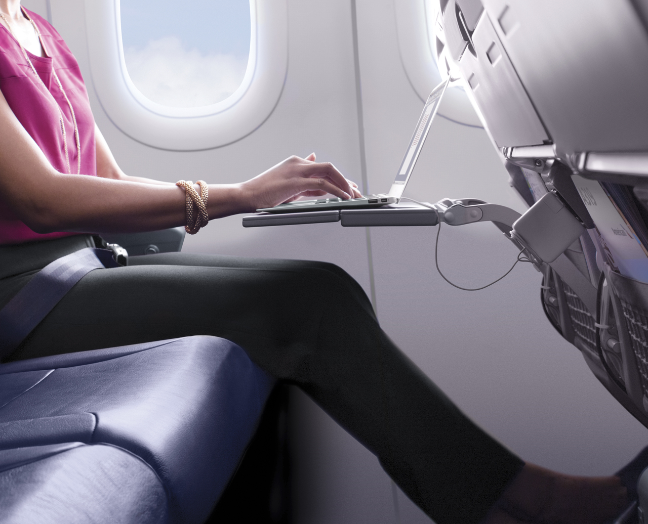 AA Main Cabin Extra Tray Table