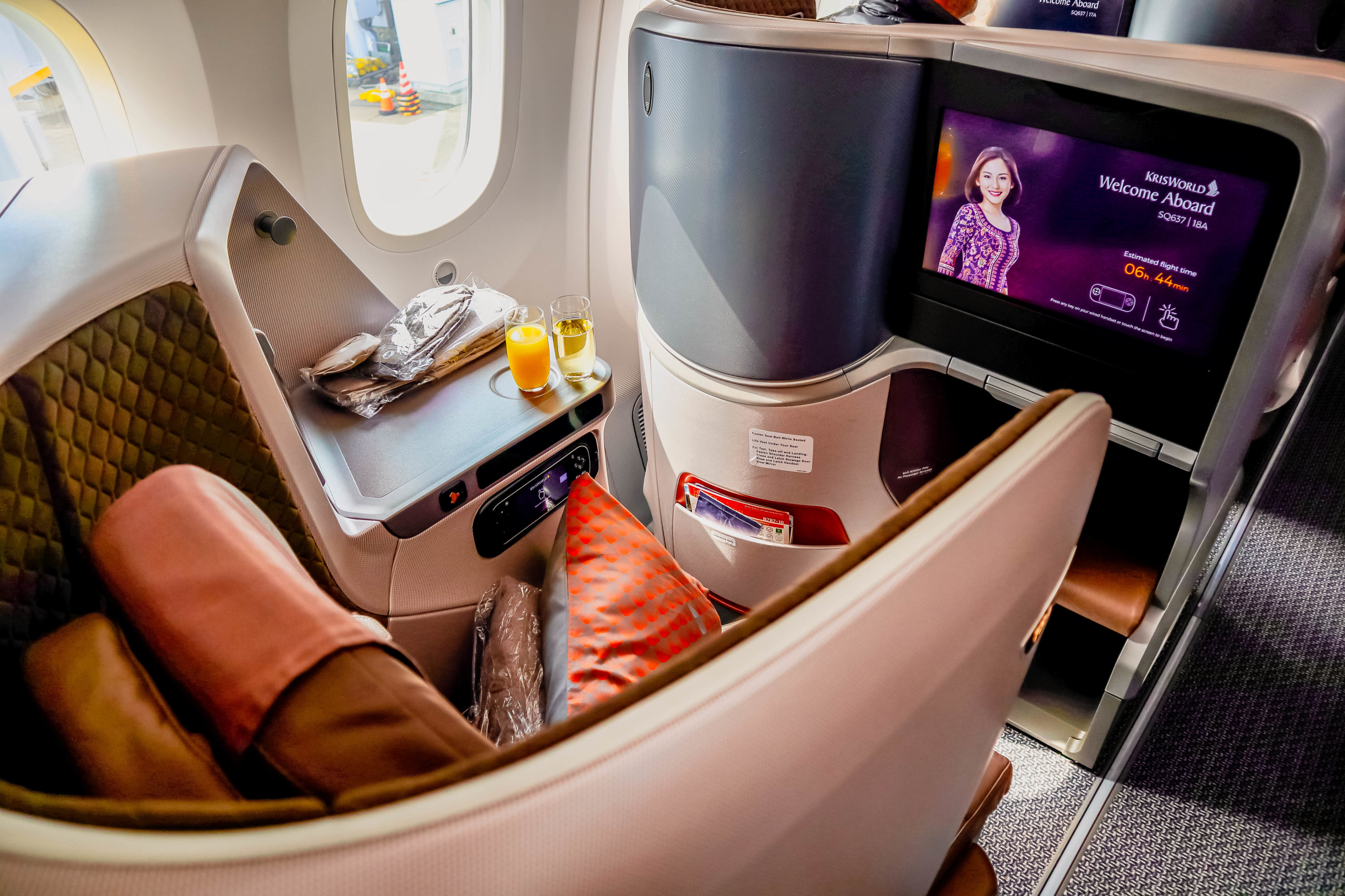 Singapore Airlines B787-10 Regional Business Class Seat