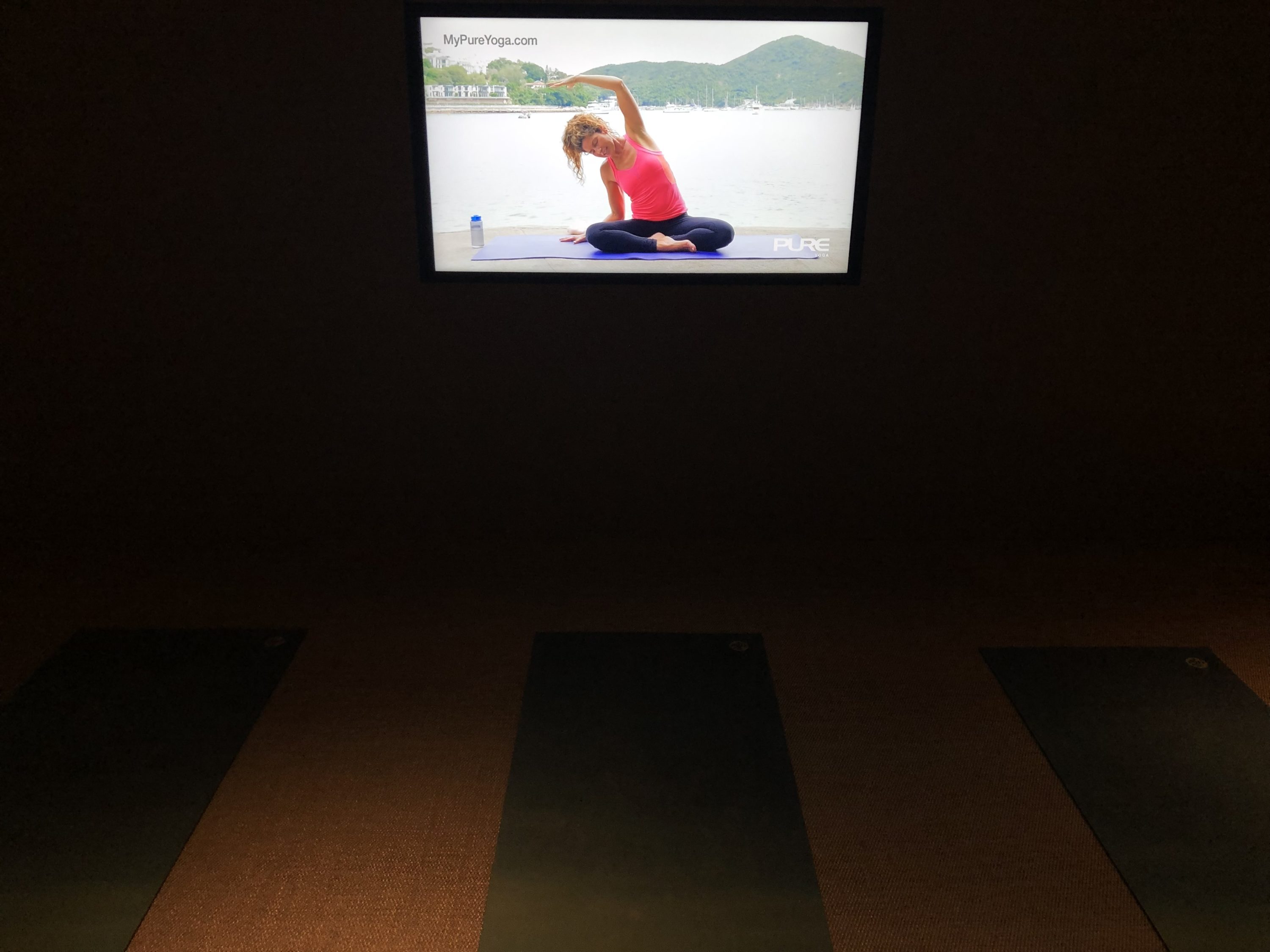 The Pier, Business at Hong Kong International Airport Pure Yoga video