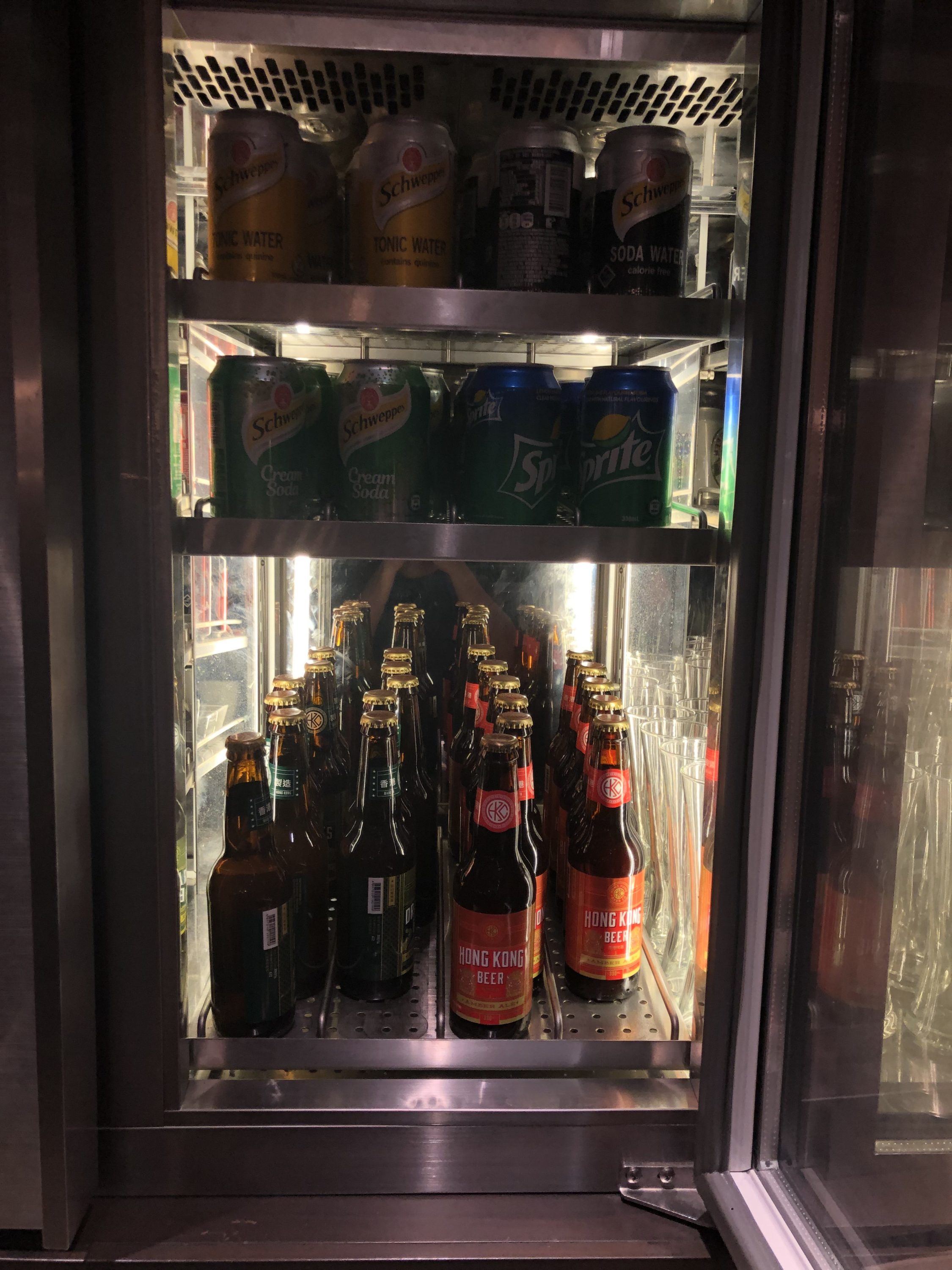 The Pier, Business at Hong Kong International Airport soft drinks and local beers