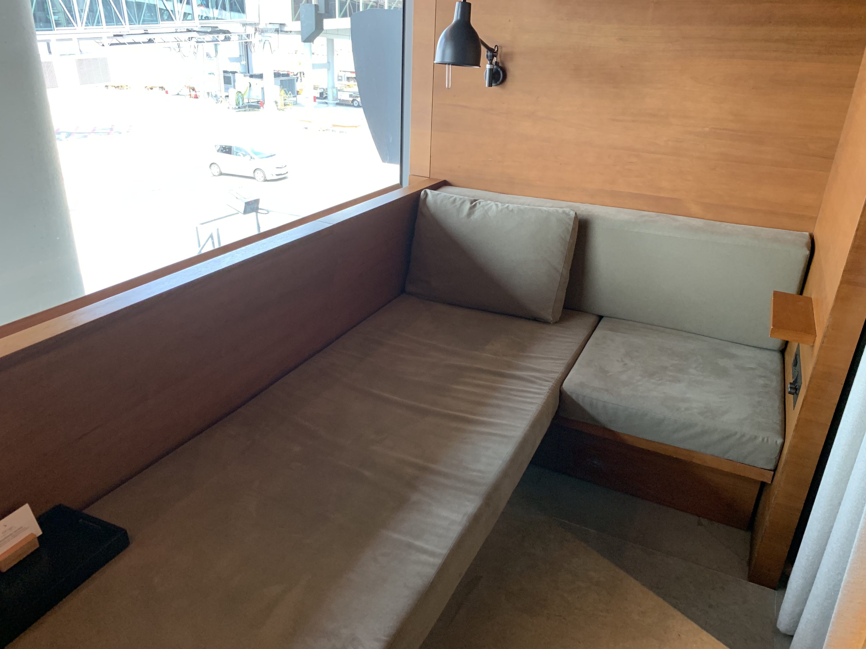 The Pier, First Lounge at Hong Kong International Airport day suite