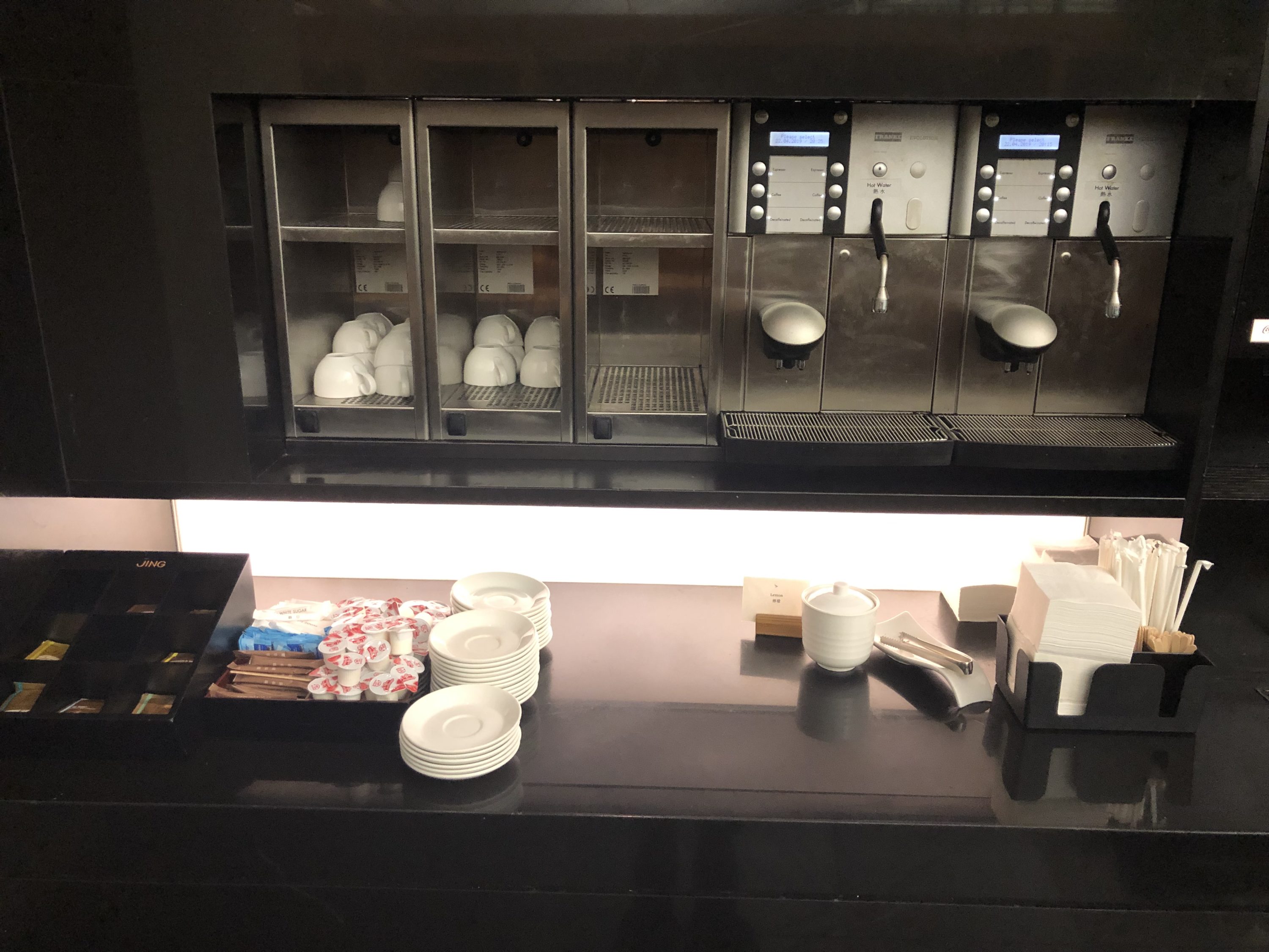 The Wing, Business at Hong Kong International Airport noodle bar espresso machines