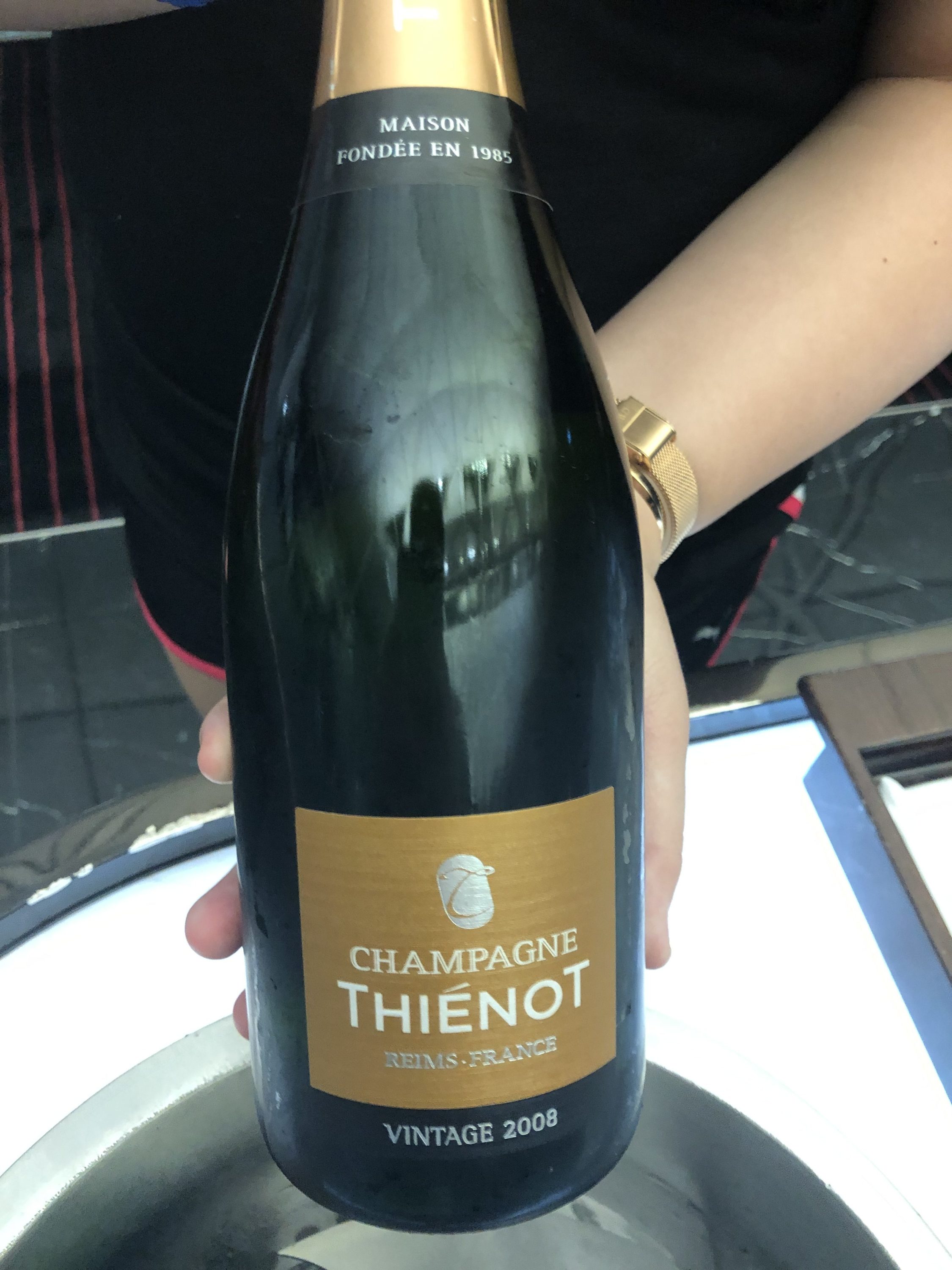 The Wing, First at Hong Kong International Airport champagne 2