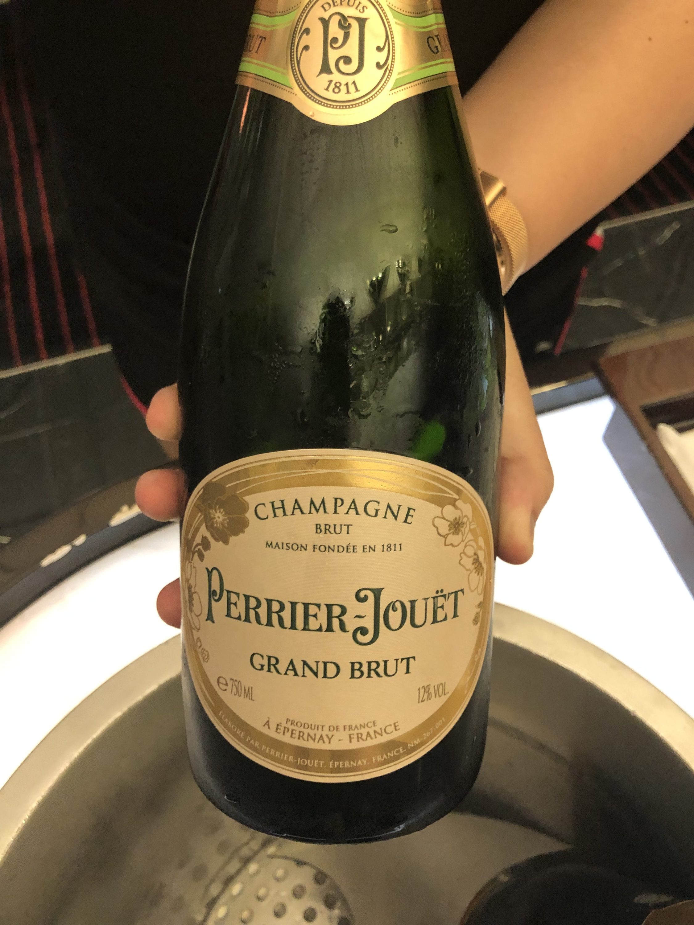 The Wing, First at Hong Kong International Airport champagne 3