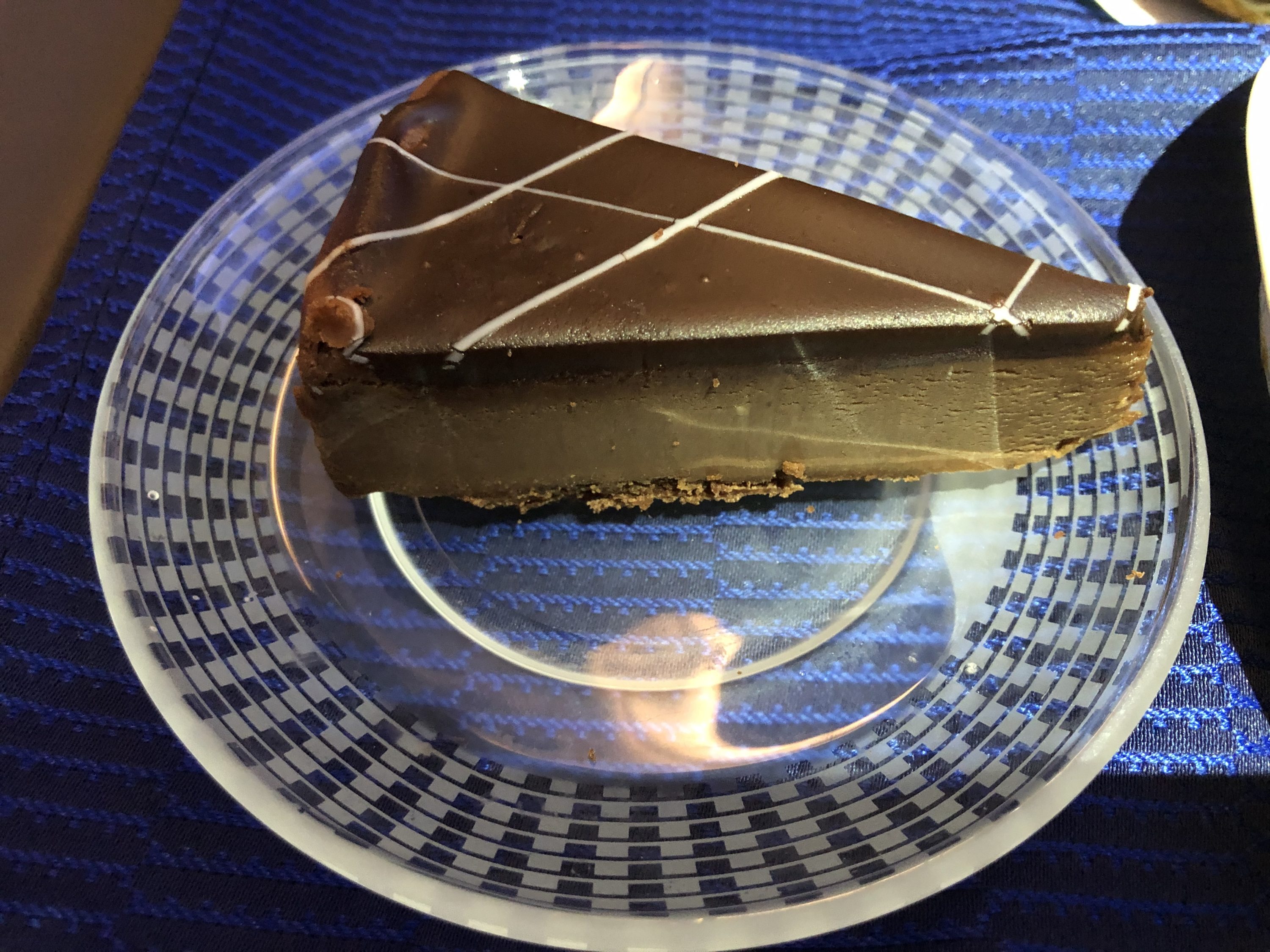 United Polaris 787-10 chocolate cake