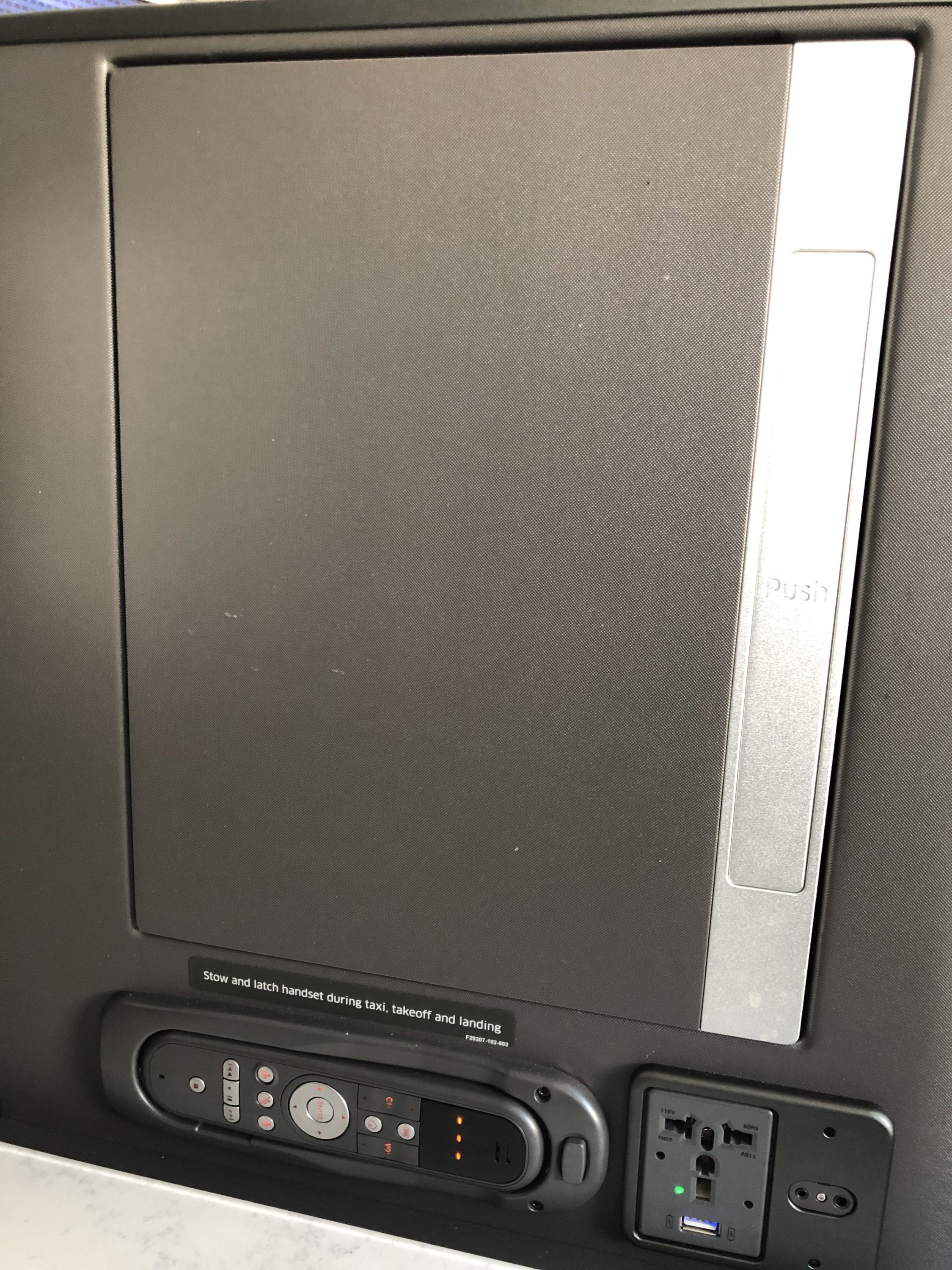 United Polaris 787-10 storage compartment 2