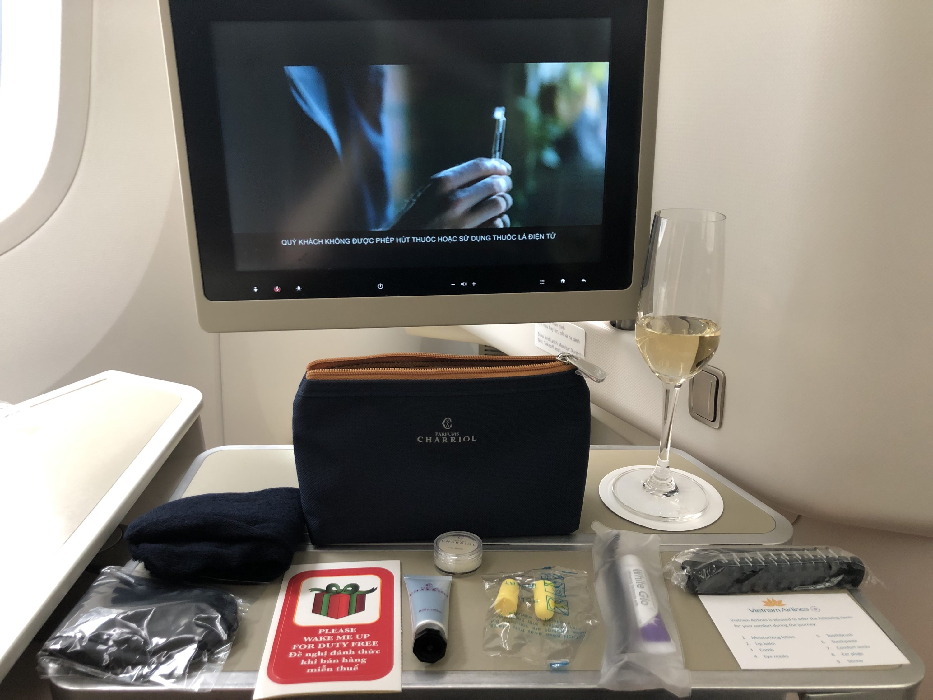 Vietnam Airlines 787-9 Business Class Spread