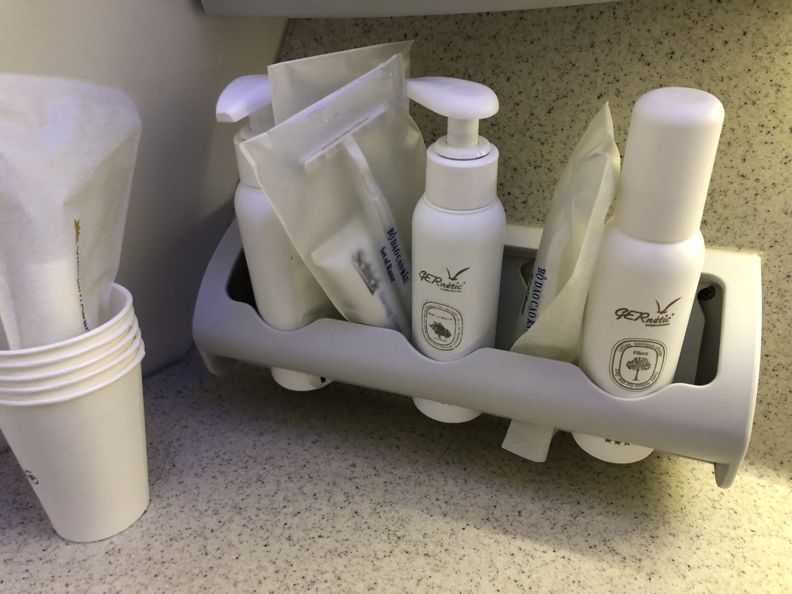 Vietnam Airlines 787-9 business class lavatory amenities