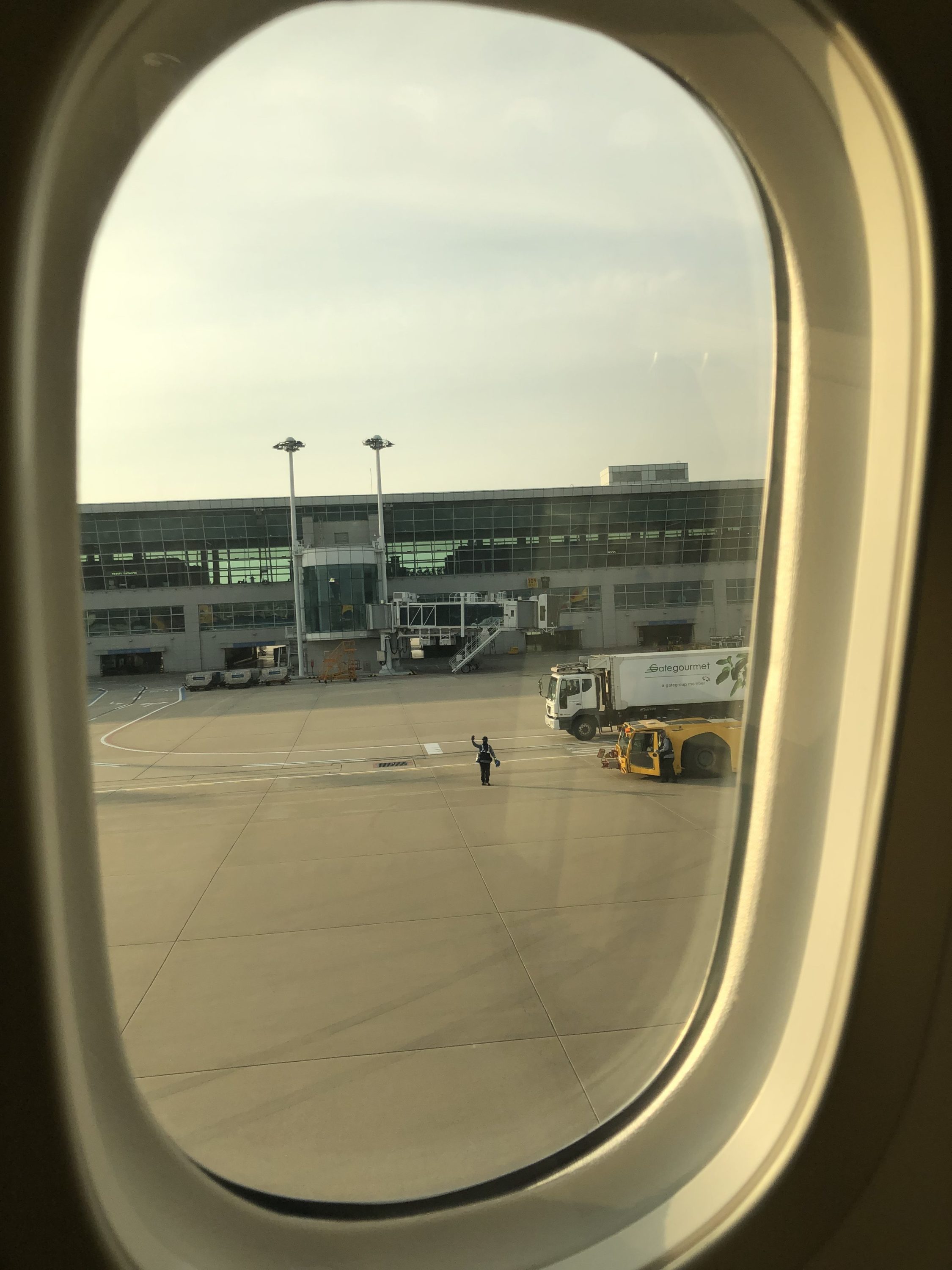 Vietnam Airlines 787-9 business class window view