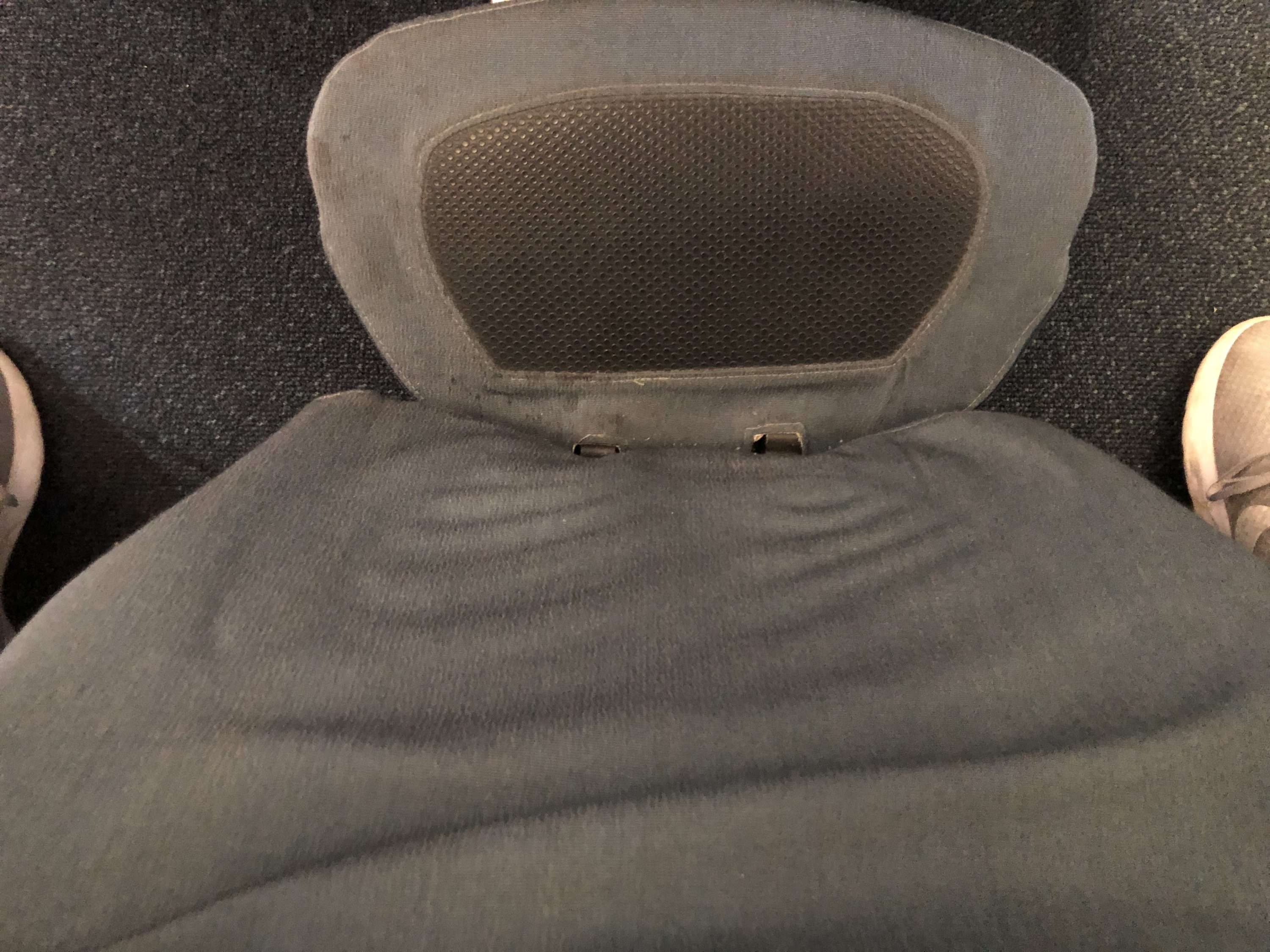 Vietnam Airlines A321 business class footrest
