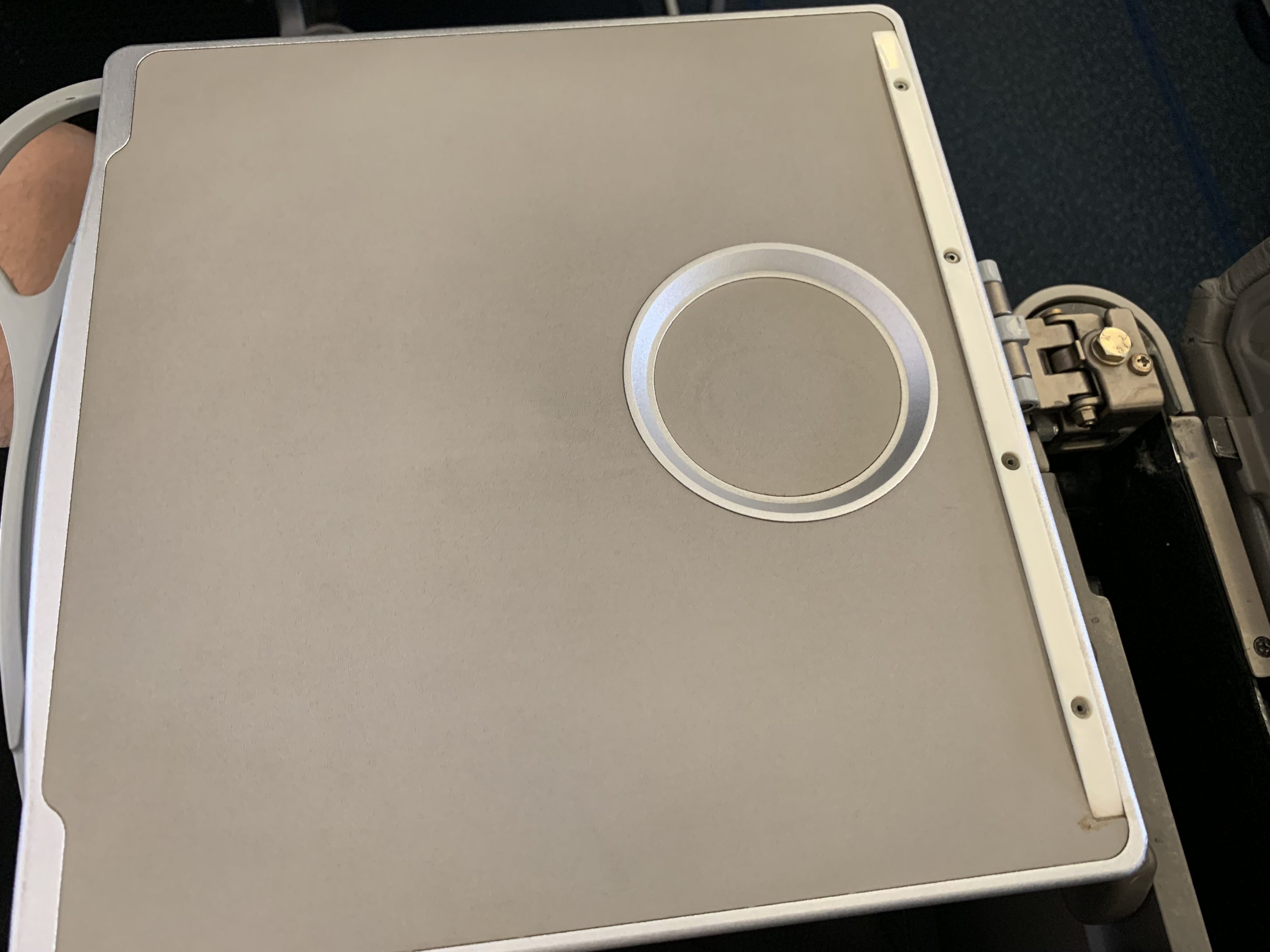 Vietnam Airlines A321 business class tray table folded