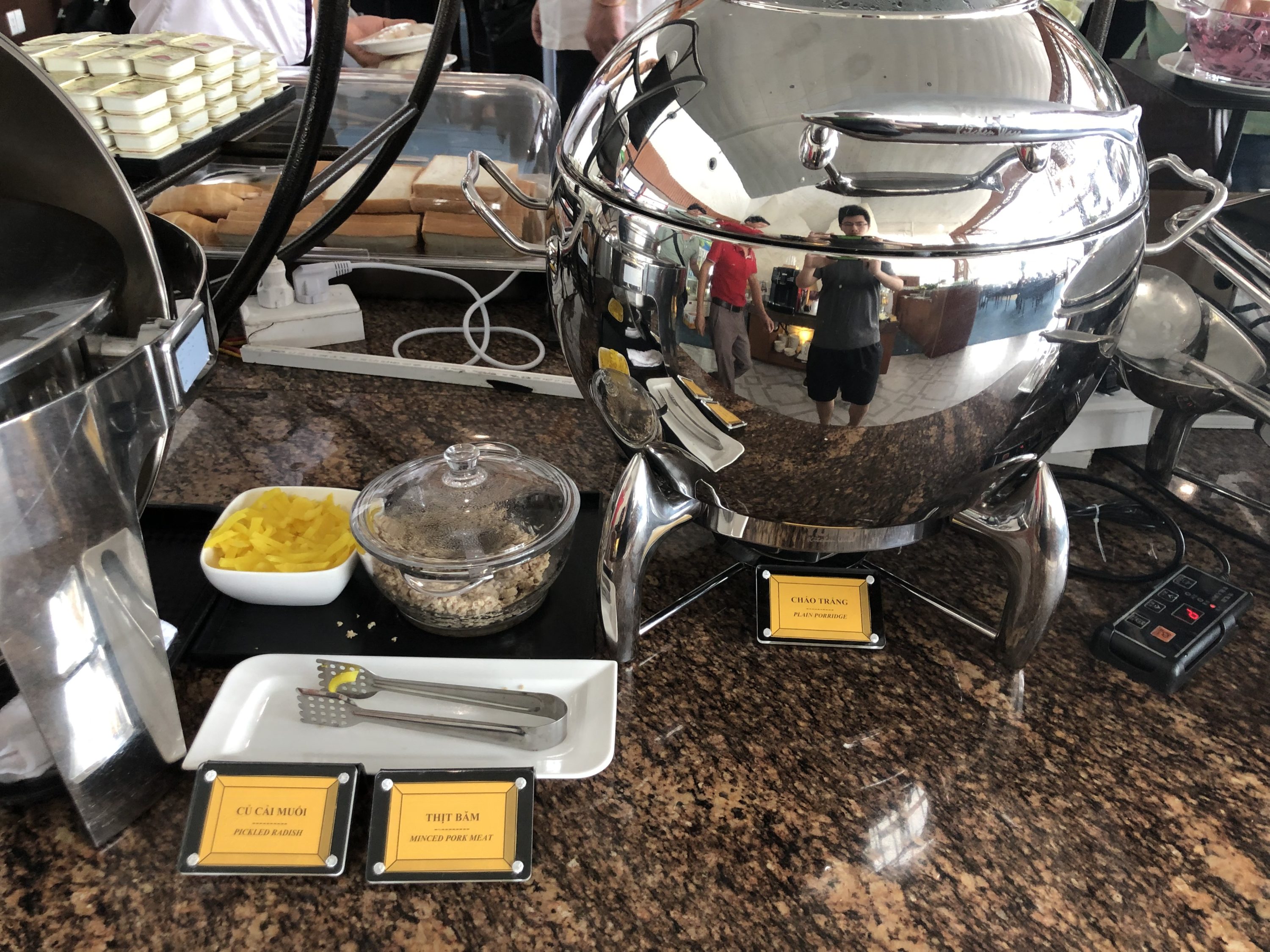 Vietnam Airlines Lotus Lounge Hanoi porridge