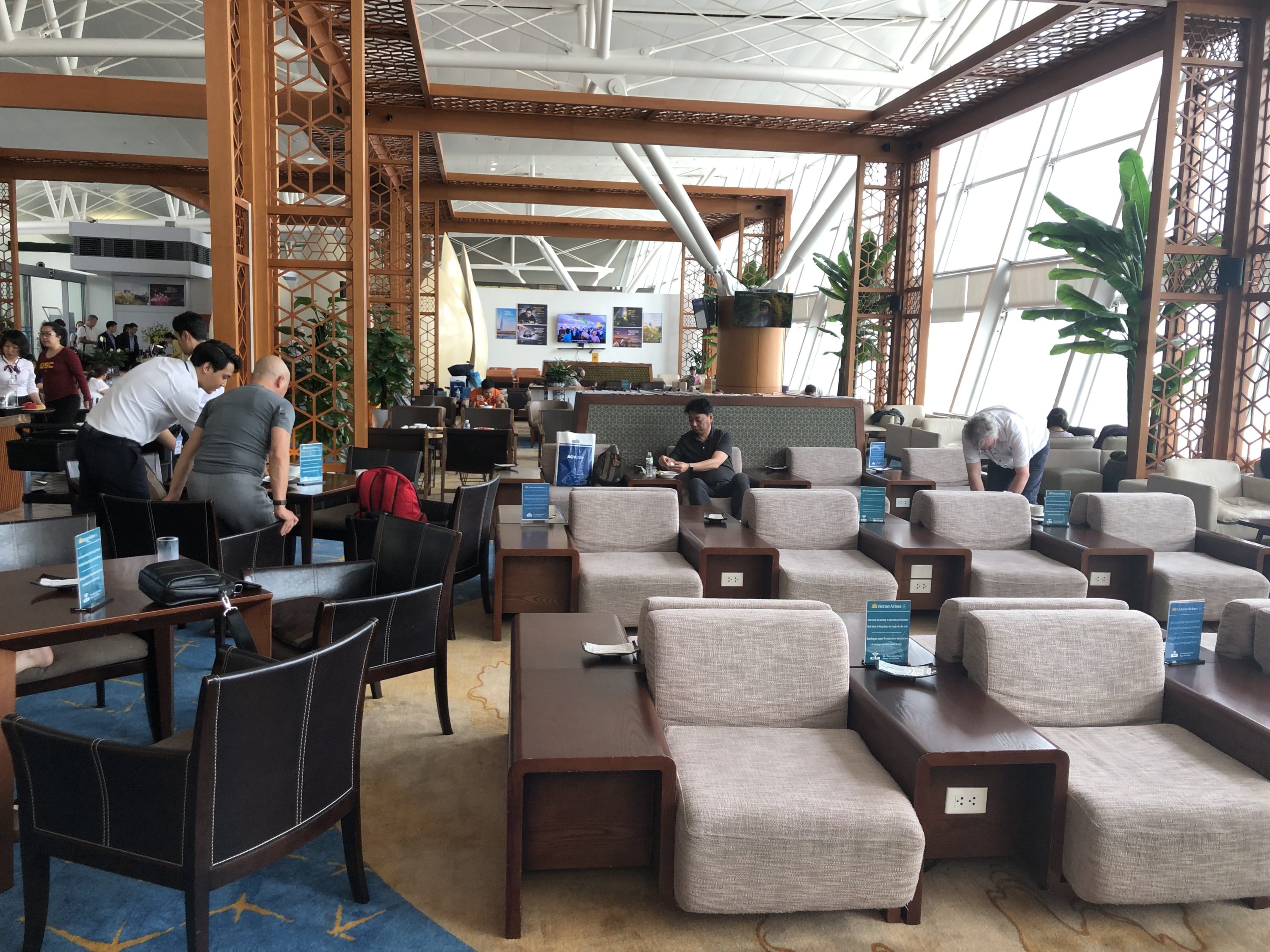 Vietnam Airlines Lotus Lounge Hanoi seating