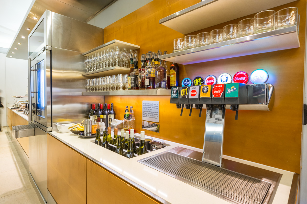 Qantas Business Lounge Sydney Beverages