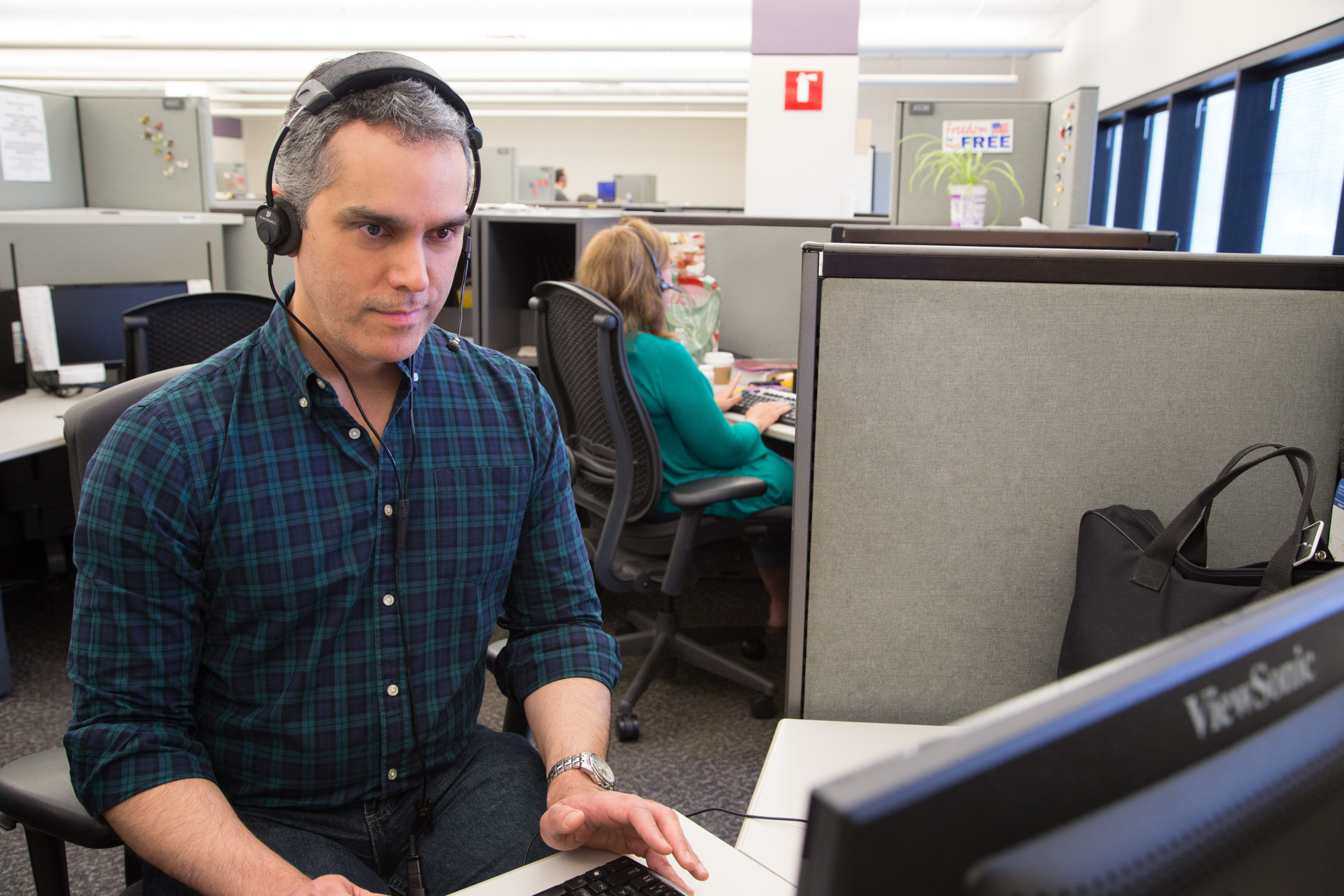 AA Reservations Agent Entering Information