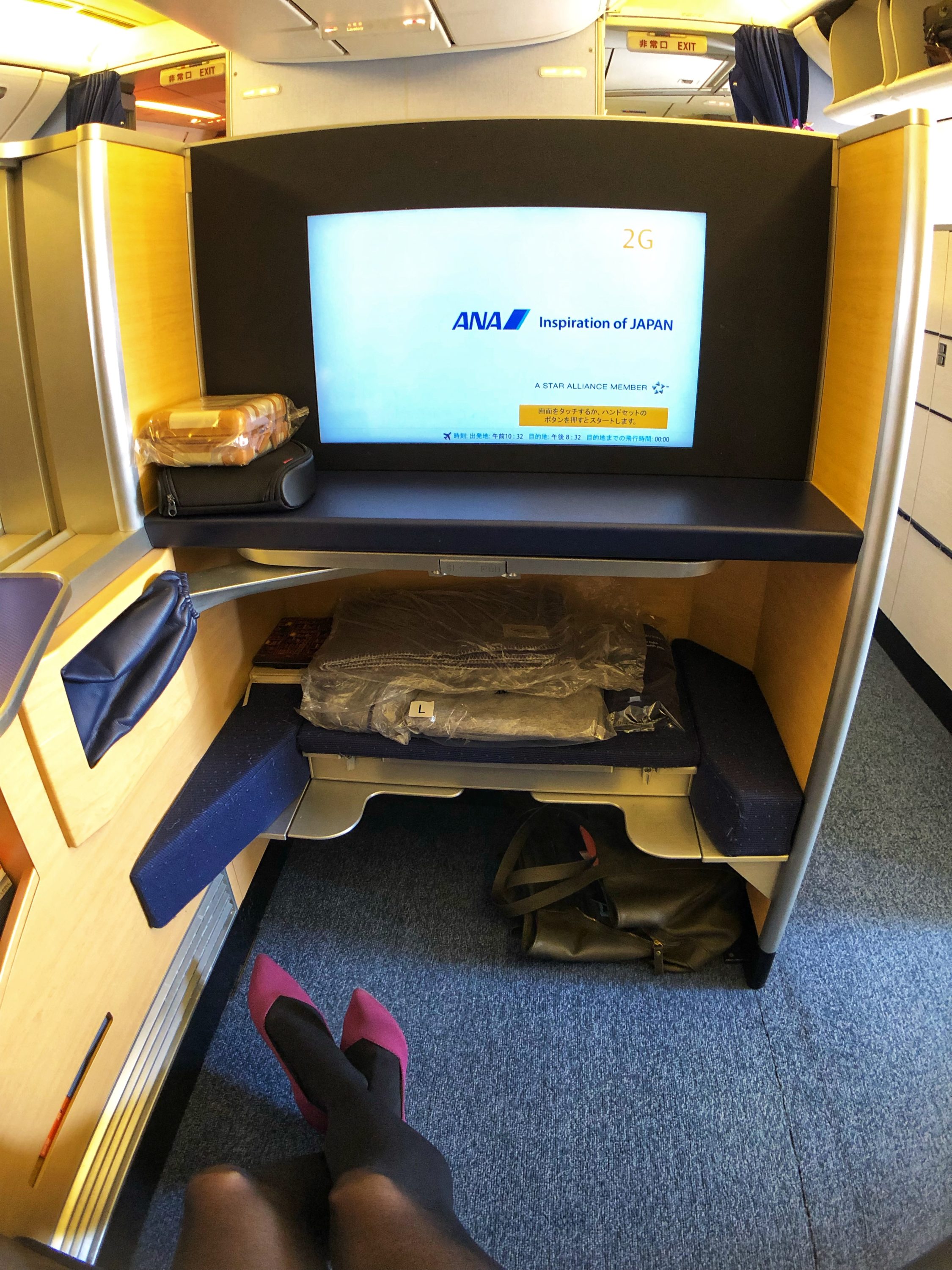 ANA First Class, Boeing 777, Legroom, NRT>IAH