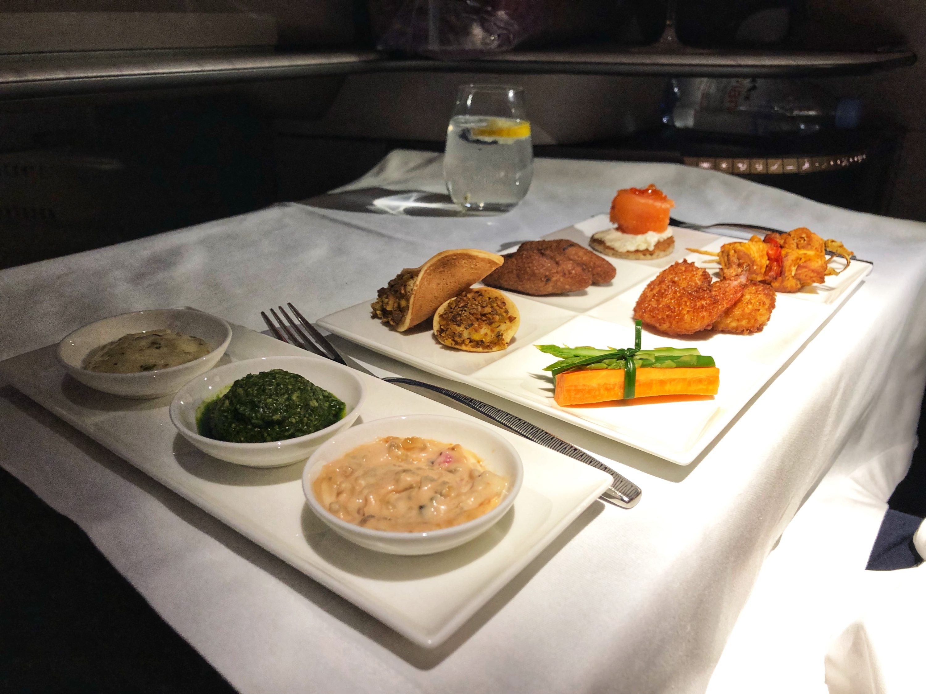 Qatar QSuites Appetizer, Boeing 777, IAH>DOH