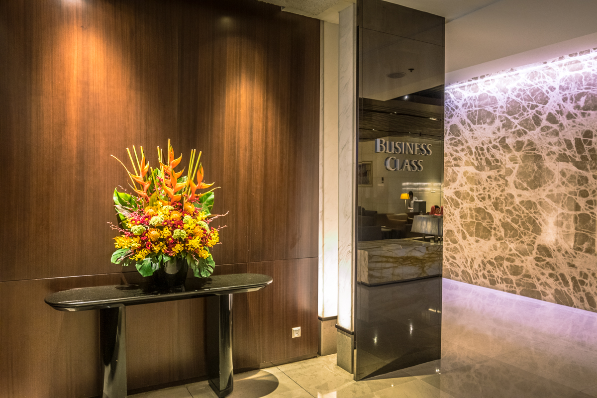 Singapore Airlines SilverKris Business Class Lounge Changi - Ent