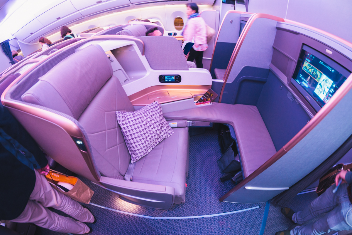 Singapore Airlines Airbus A350 Business Class – Middle Seat w/ P Singapore Airlines Airbus A350 Business Class - Middle Seat w/ P
