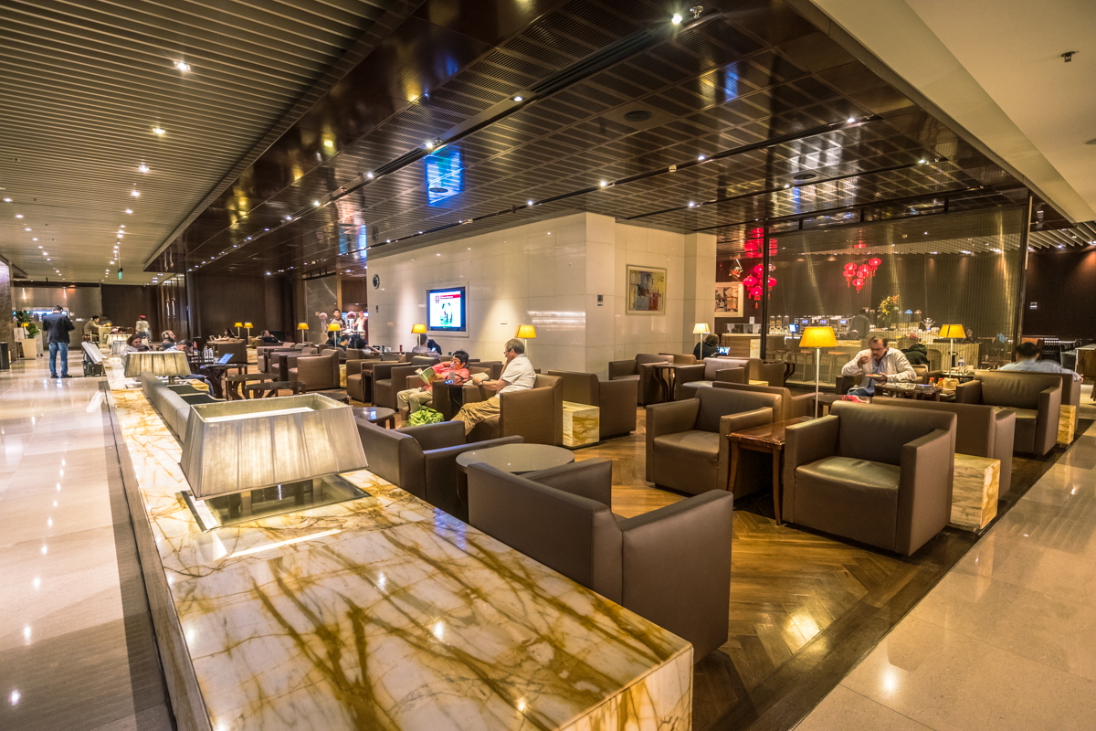 Singapore Airlines SilverKris Business Class Lounge Changi - Sea