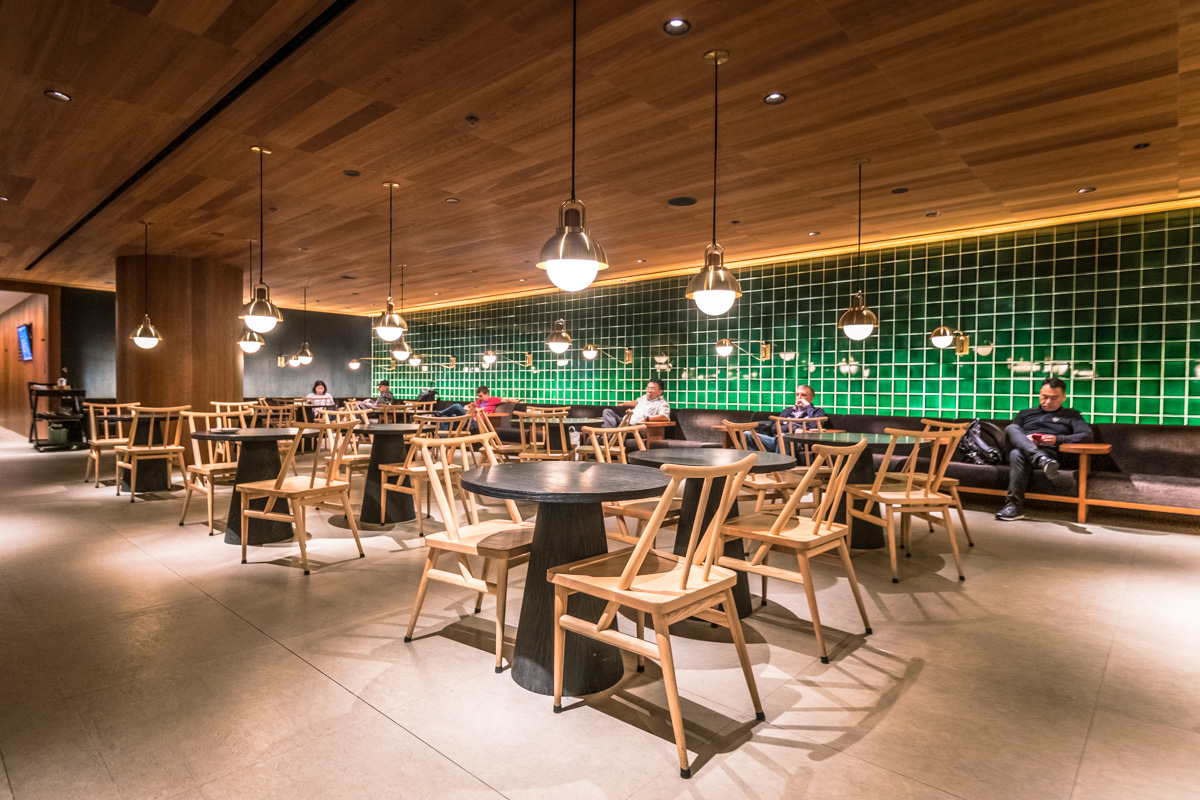 Cathay Pacific Lounge Hong Kong - The Pier - Teahouse Seating