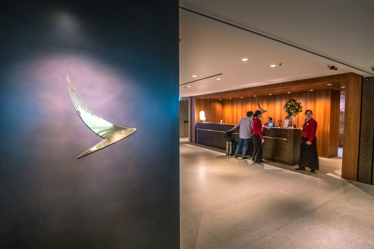 Cathay Pacific Lounge Hong Kong - The Pier - Reception Entrance