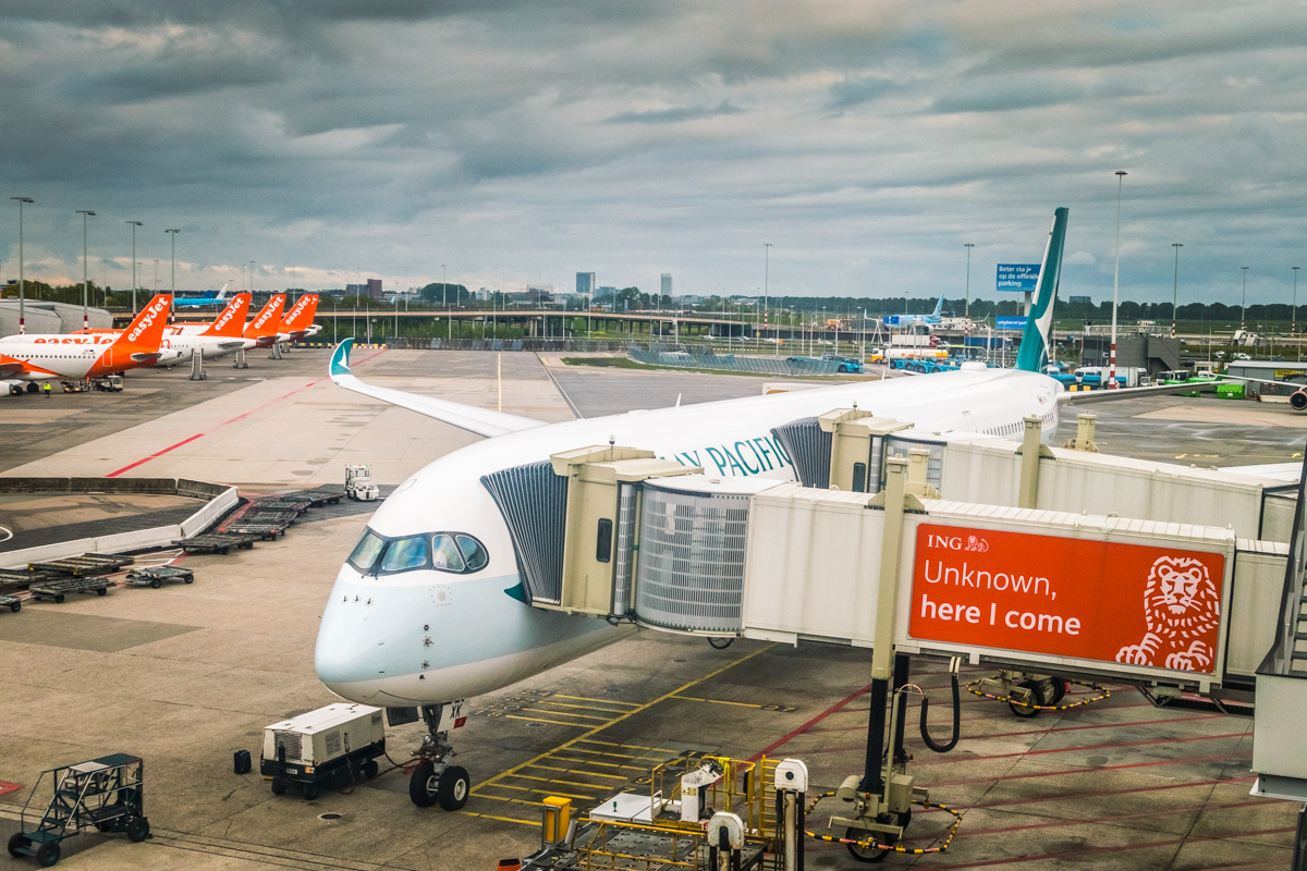 Cathay Pacific Airbus A350-1000