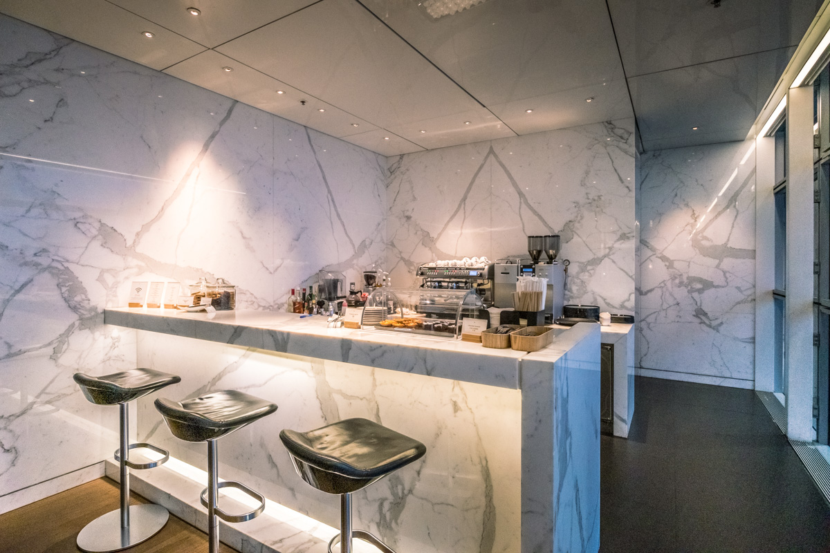 Cathay Pacific Lounge Hong Kong - The Bridge - Coffee Loft Seating