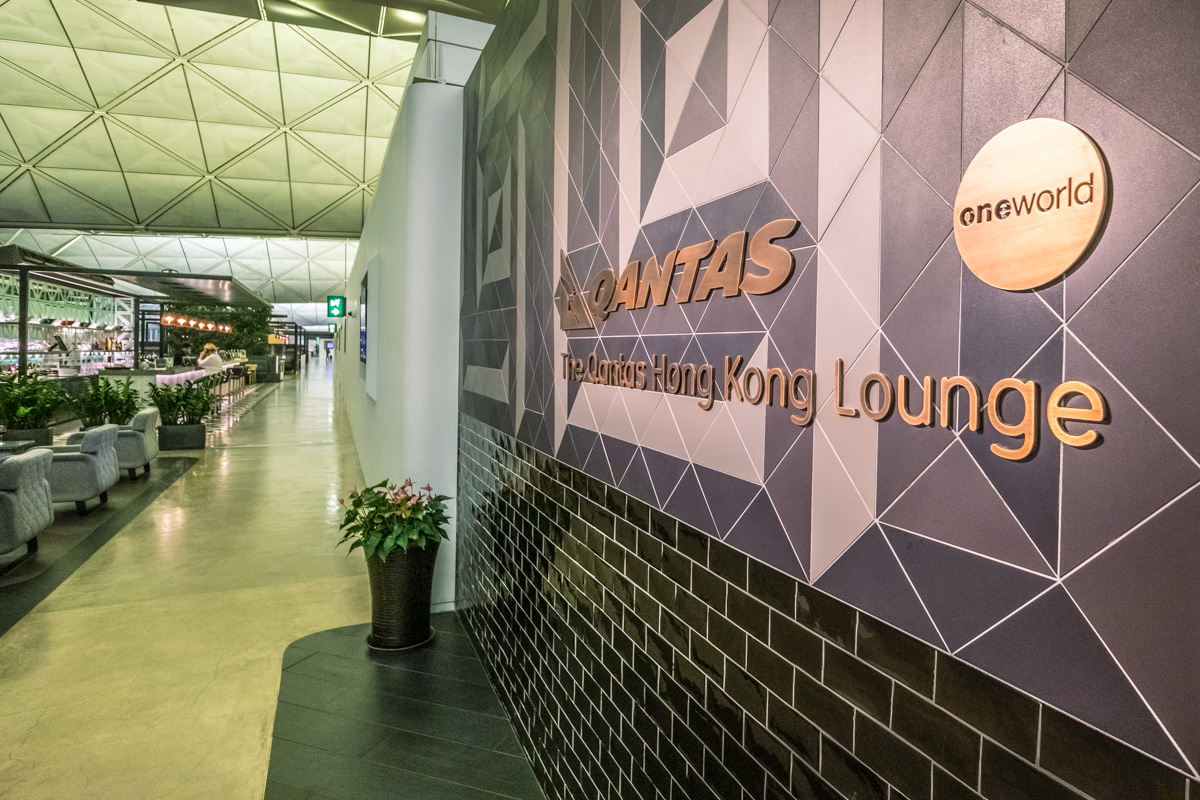 Qantas Hong Kong Lounge - Entrance Sign
