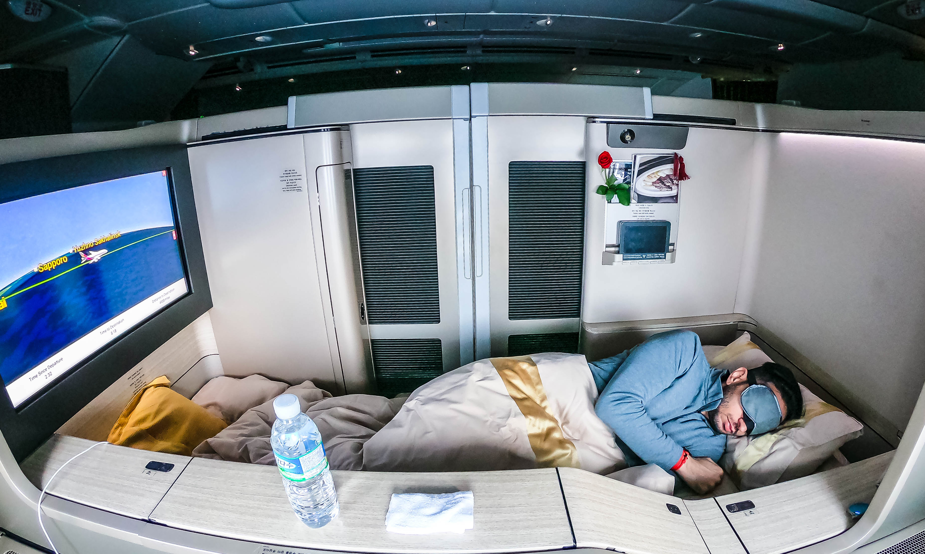 Asiana Airlines A380 First Class Flat bed - Cherag Dubash