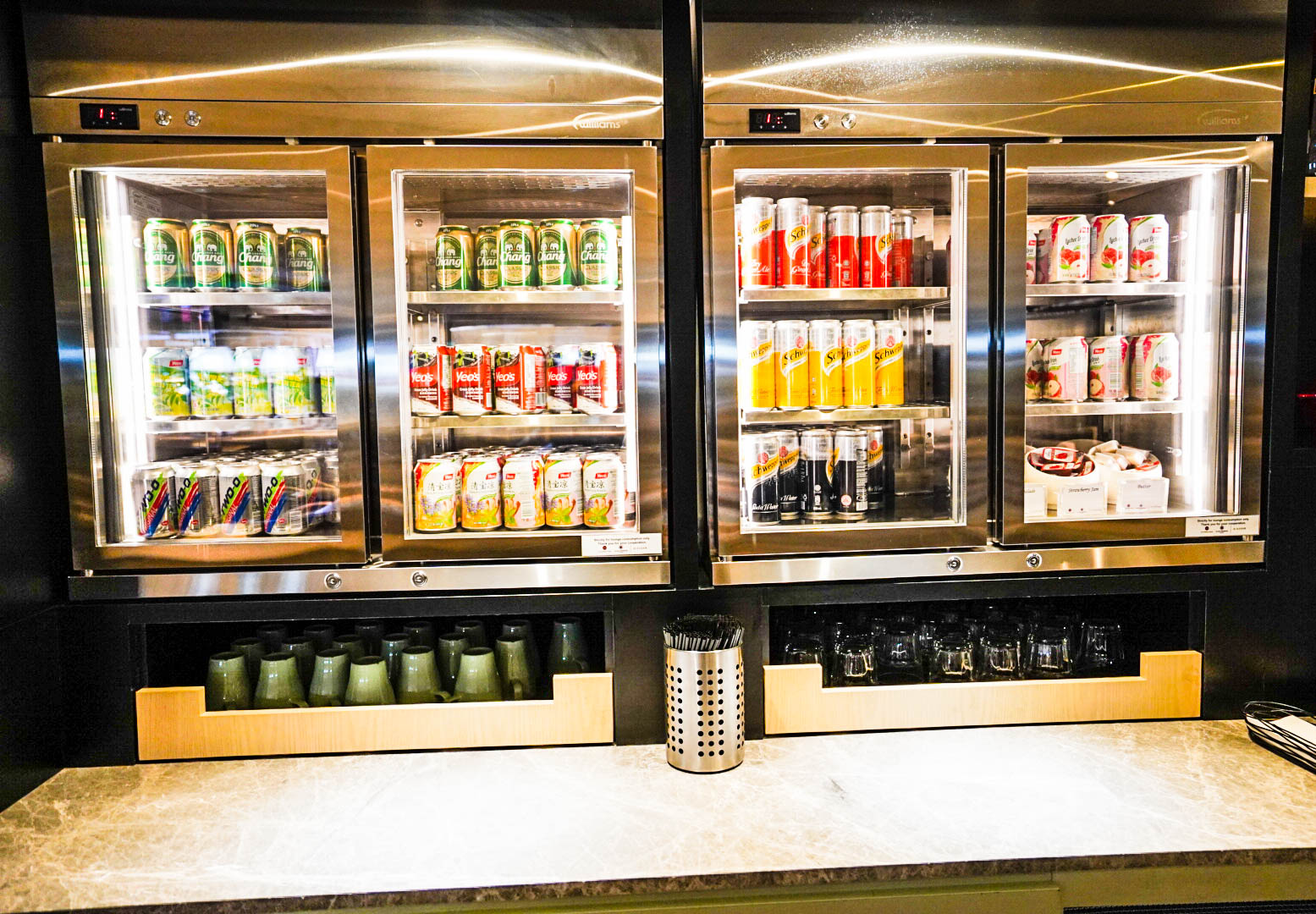Blossom Lounge Beer Changi Airport T4 - Cherag Dubash