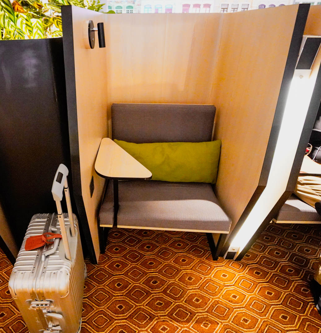 Blossom Lounge Seating Stall Changi Airport T4 - Cherag Dubash
