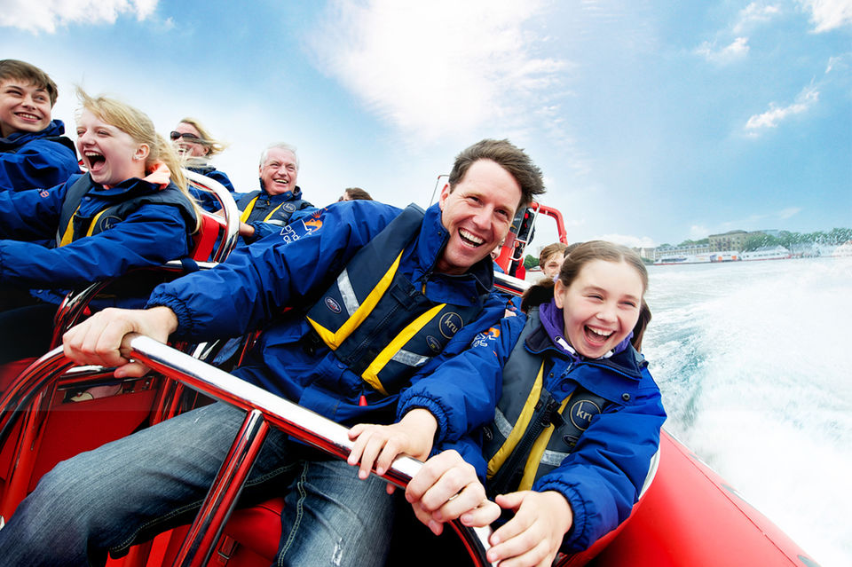 Speed Boat Tour of the River Thames