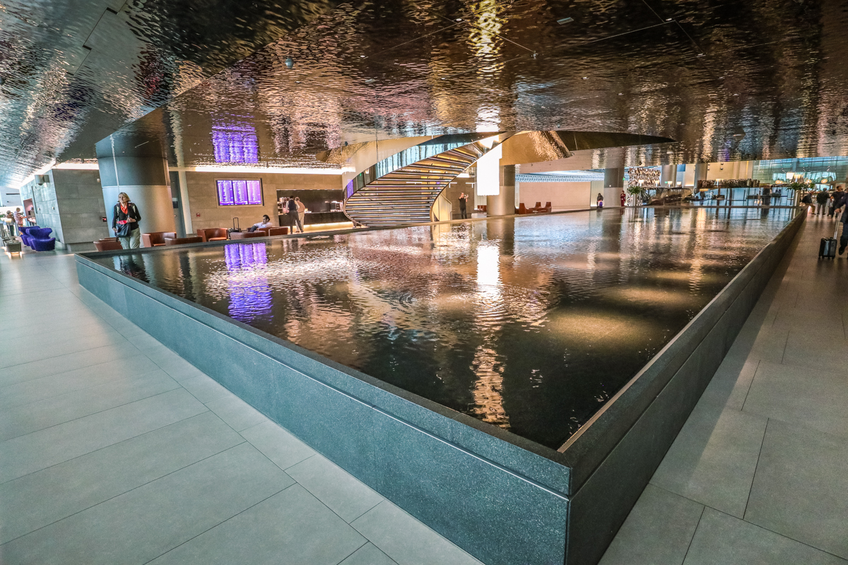 Qatar Airways Al Mourjan Lounge - Water Feature